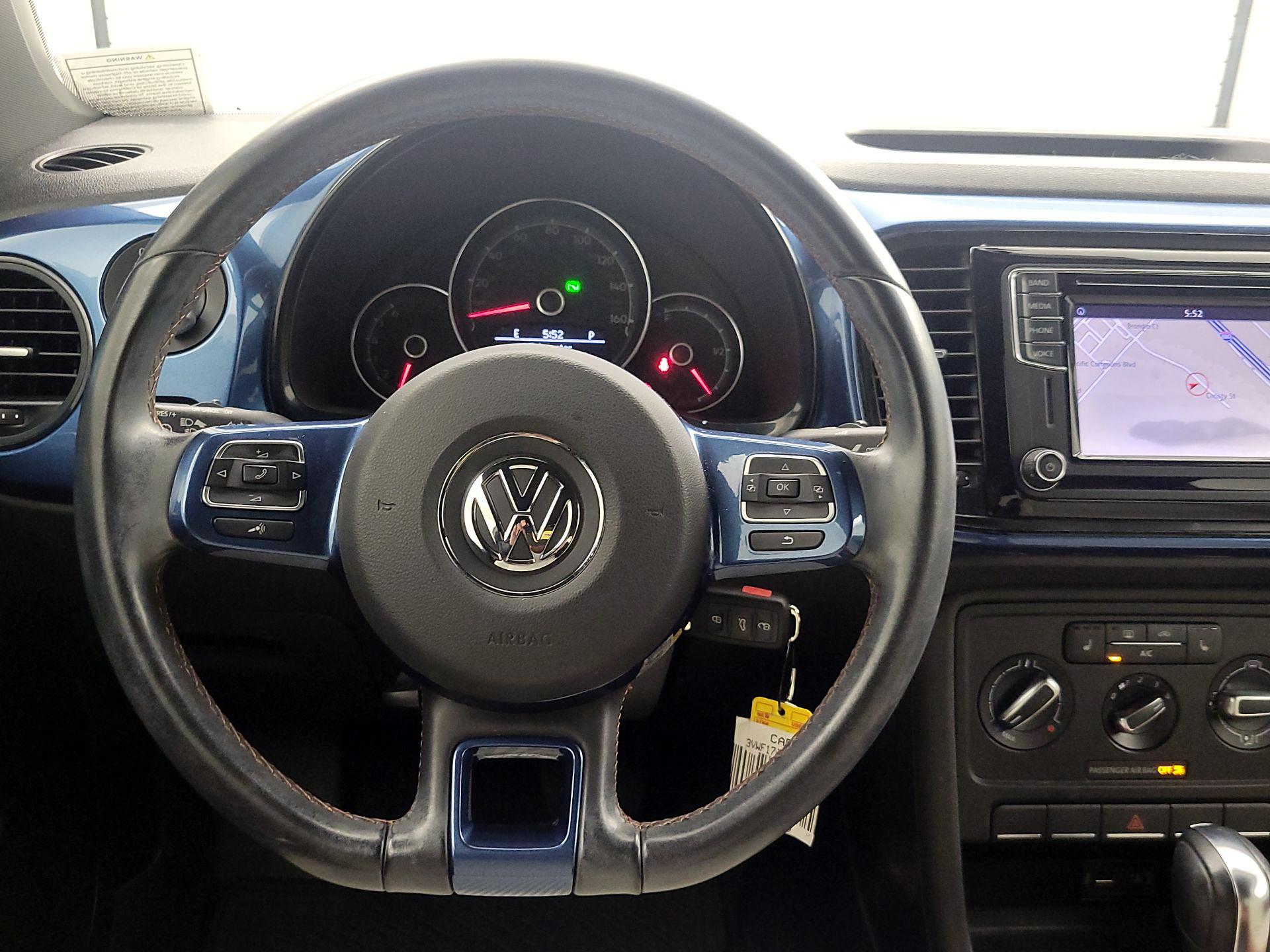 Thumbnail: 2017 Volkswagen Beetle - 10