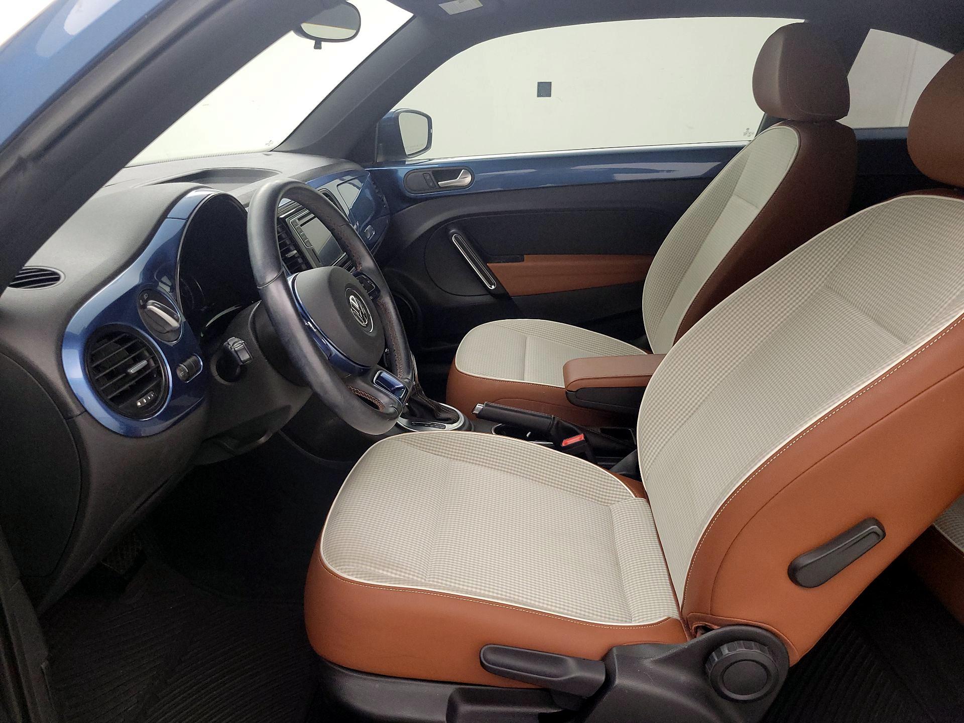 Thumbnail: 2017 Volkswagen Beetle - 11
