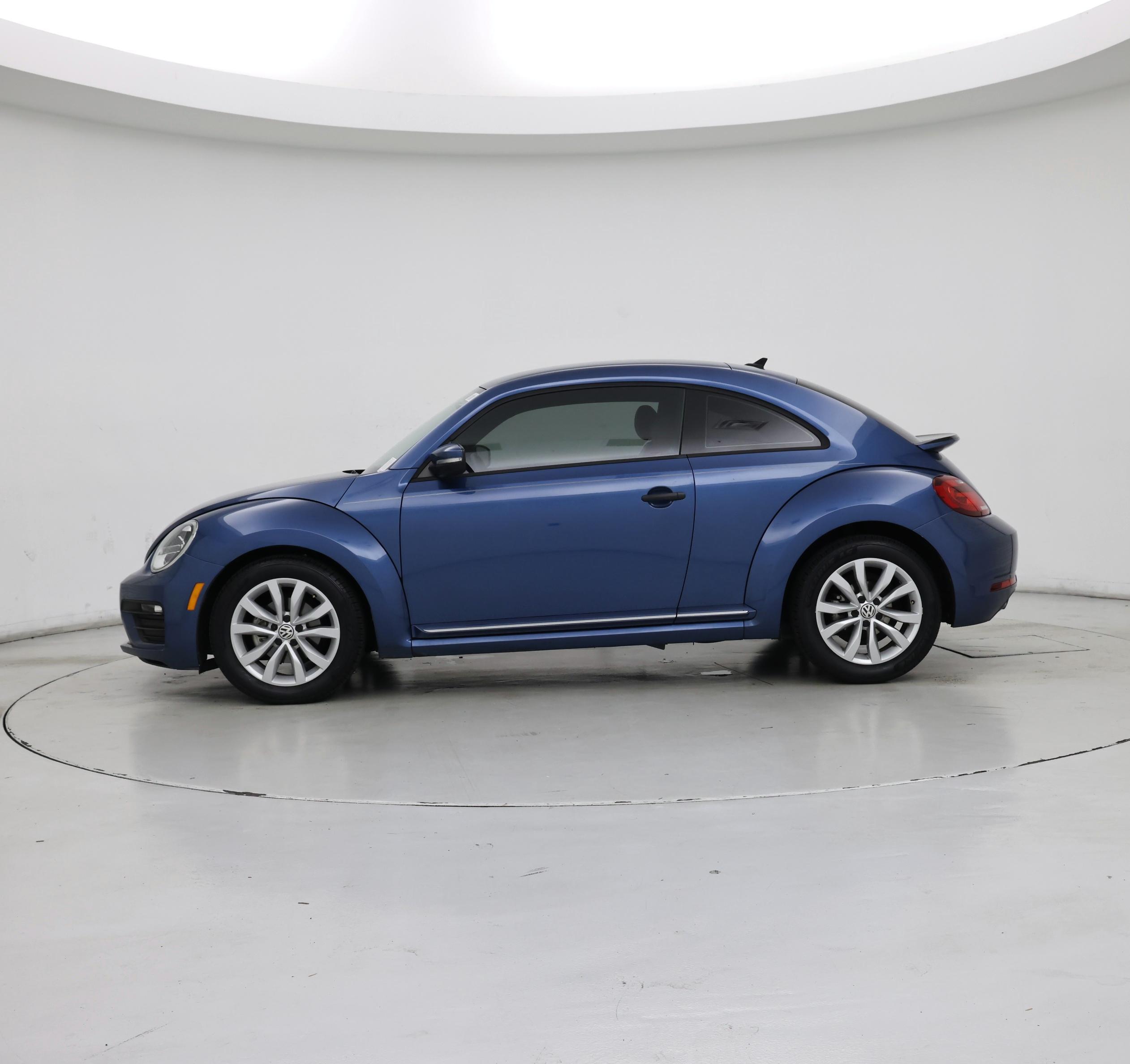 Thumbnail: 2017 Volkswagen Beetle - 3