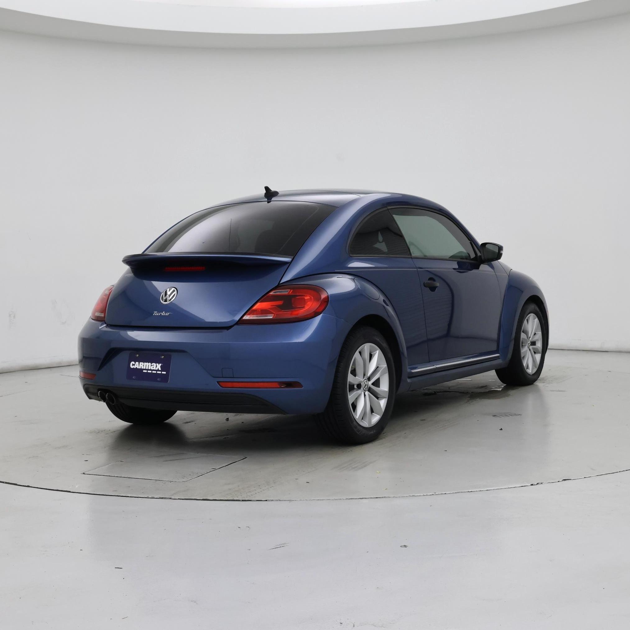 Thumbnail: 2017 Volkswagen Beetle - 8