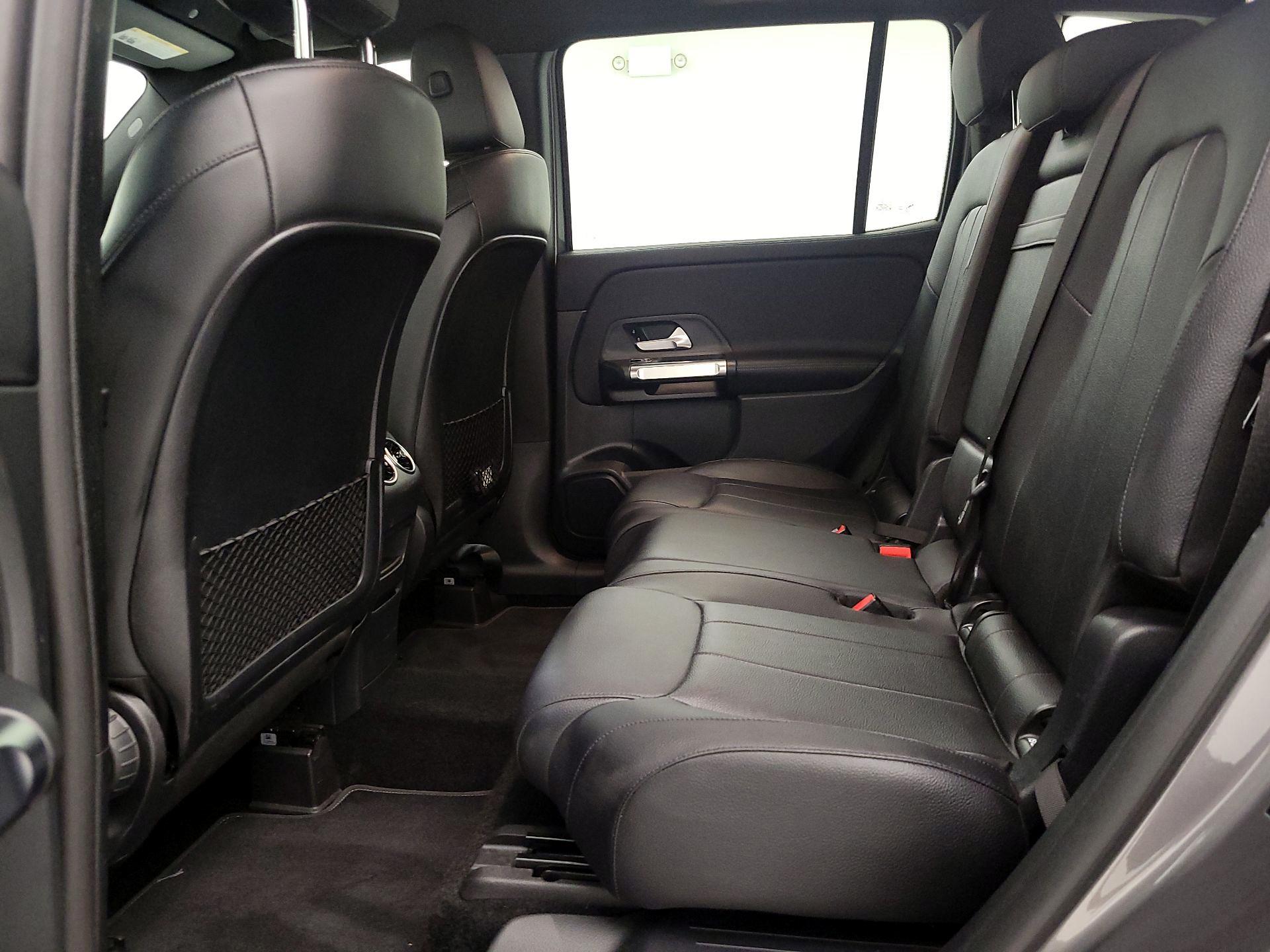 Thumbnail: 2022 Mercedes-Benz GLB - 18