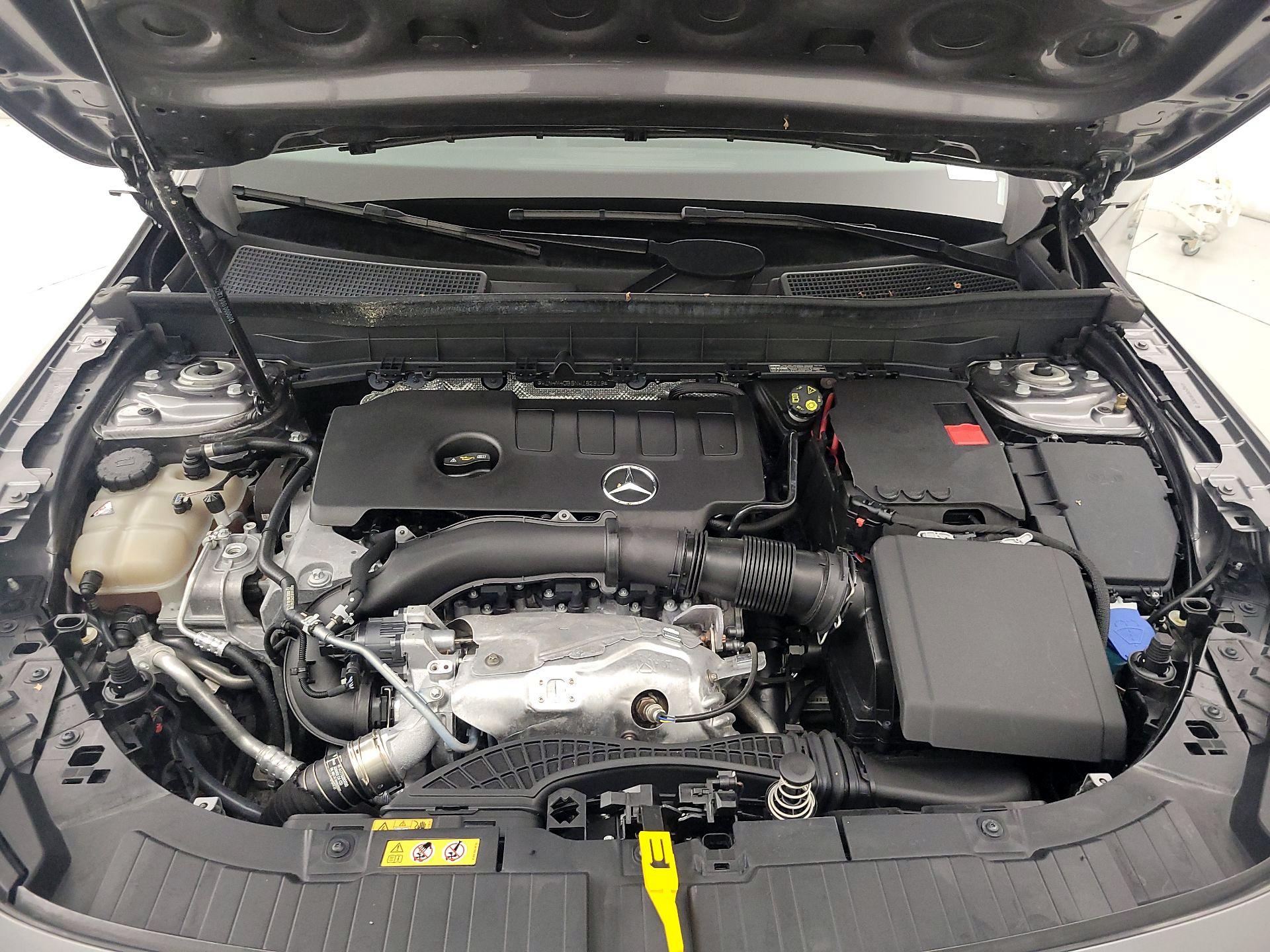 Thumbnail: 2022 Mercedes-Benz GLB - 20