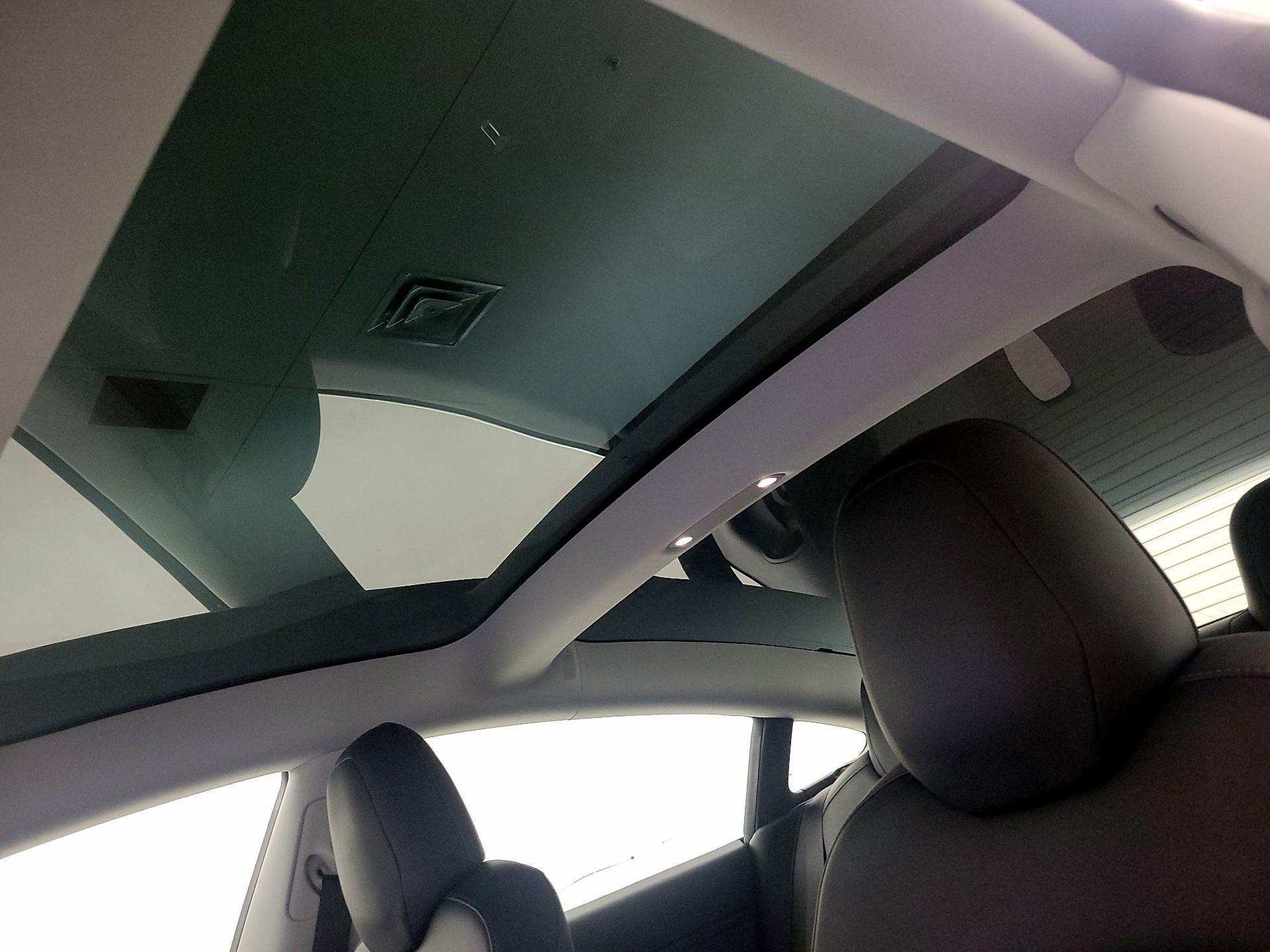 Thumbnail: 2019 Tesla Model 3 - 18