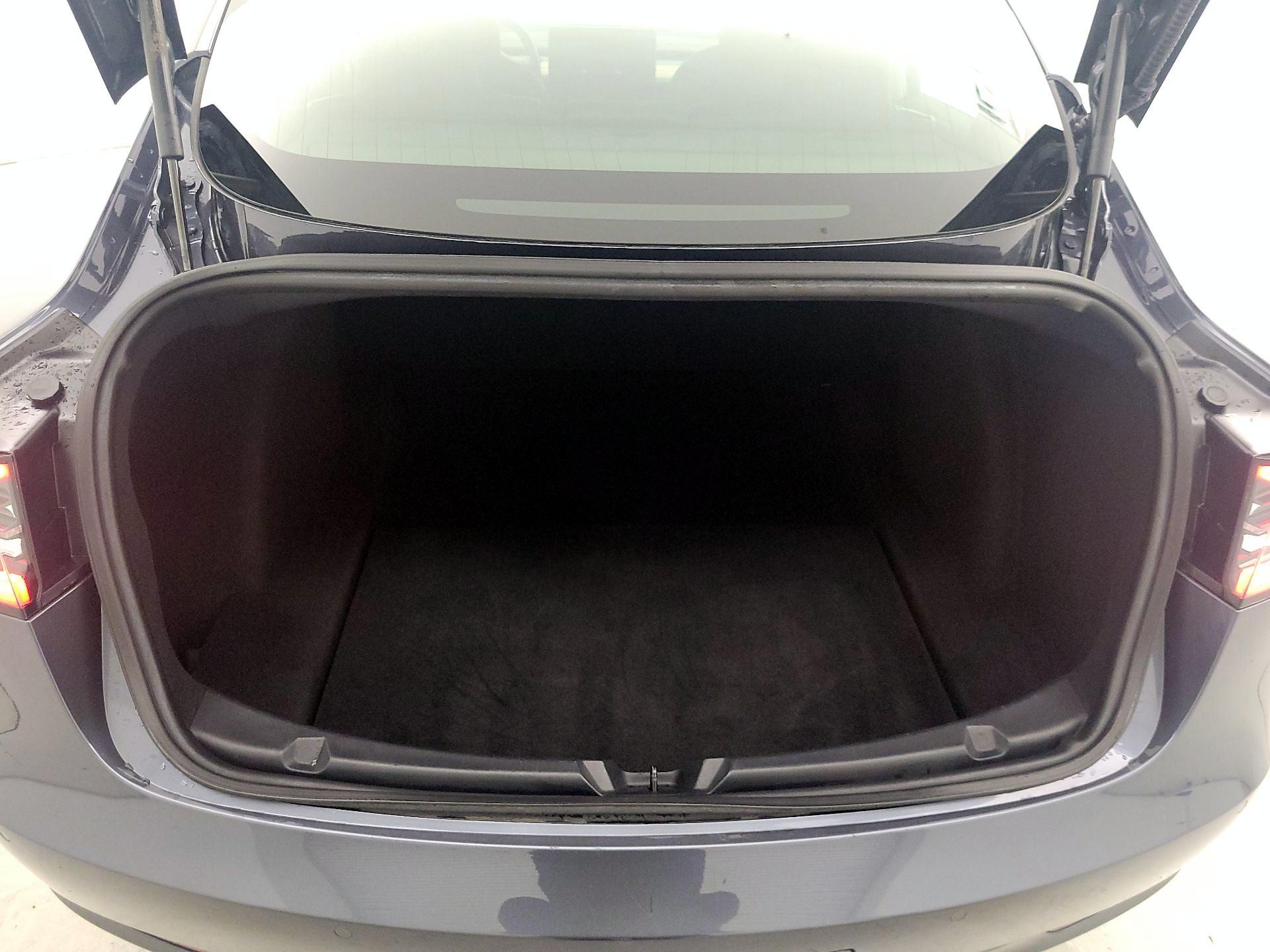 Thumbnail: 2019 Tesla Model 3 - 20