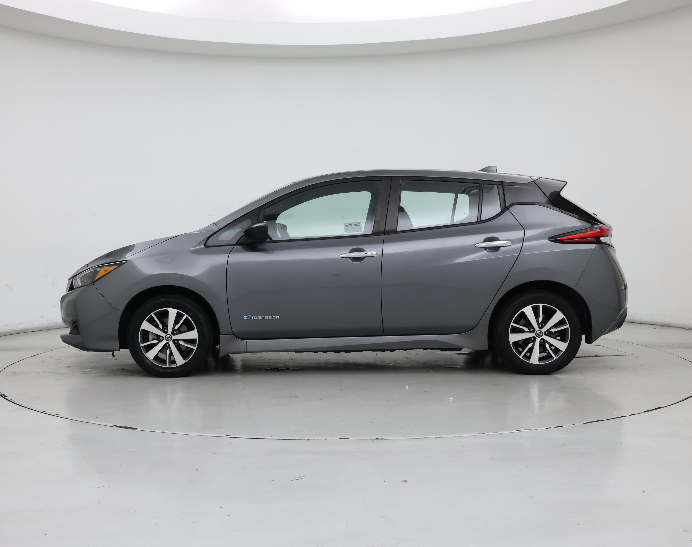 Thumbnail: 2019 Nissan Leaf - 3