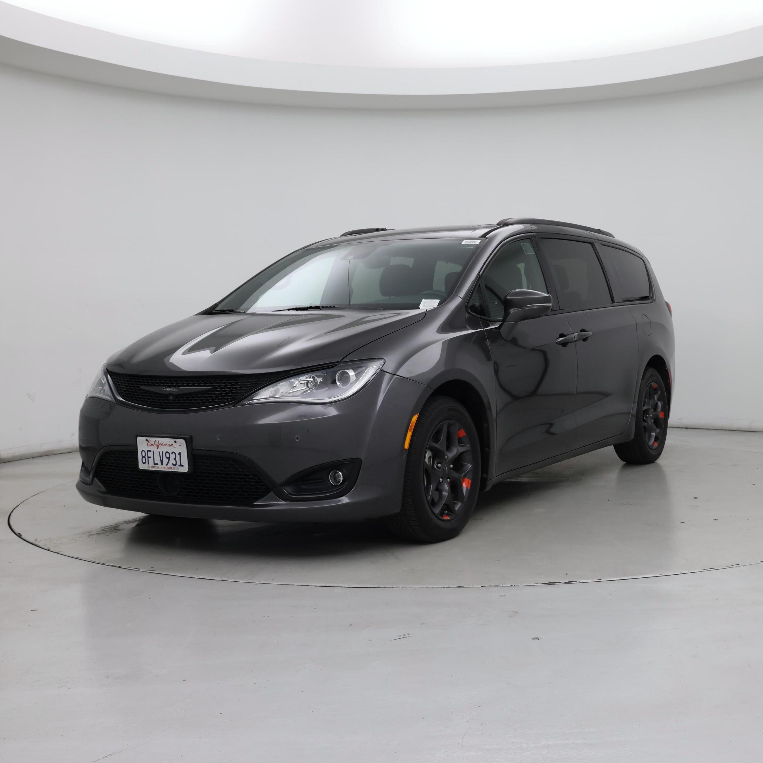Thumbnail: 2018 Chrysler Pacifica - 4
