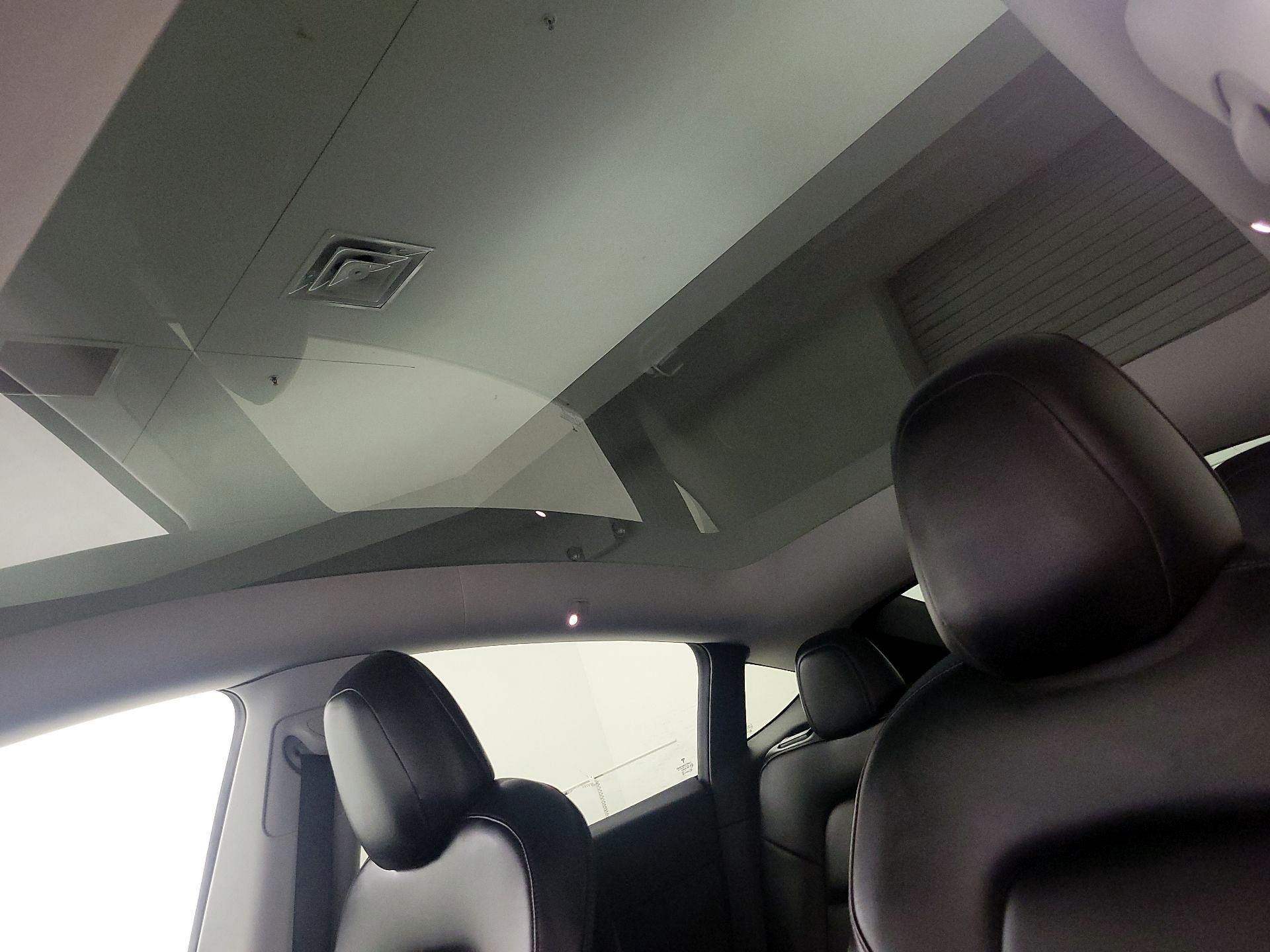 Thumbnail: 2021 Tesla Model Y - 18