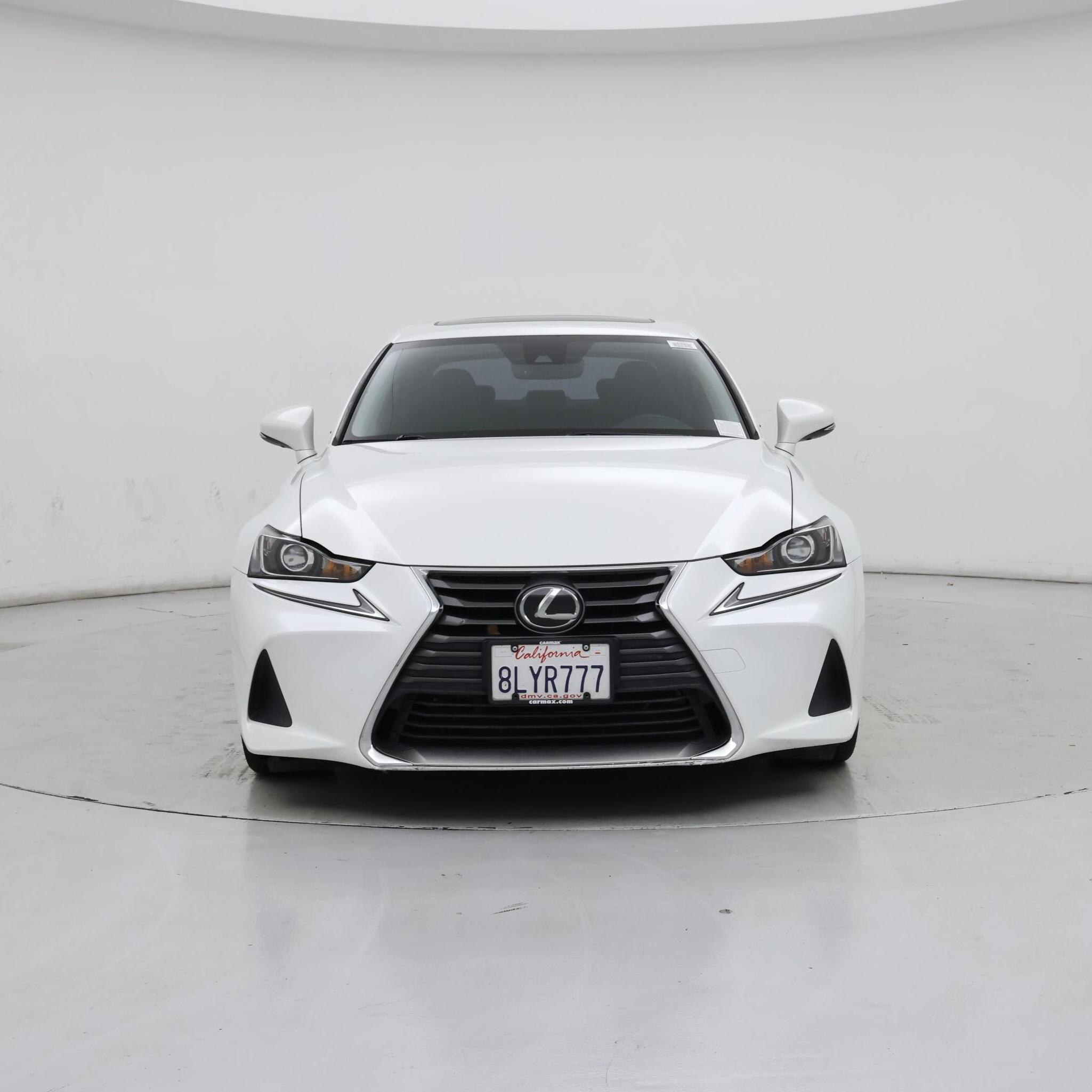 Thumbnail: 2019 Lexus IS - 5