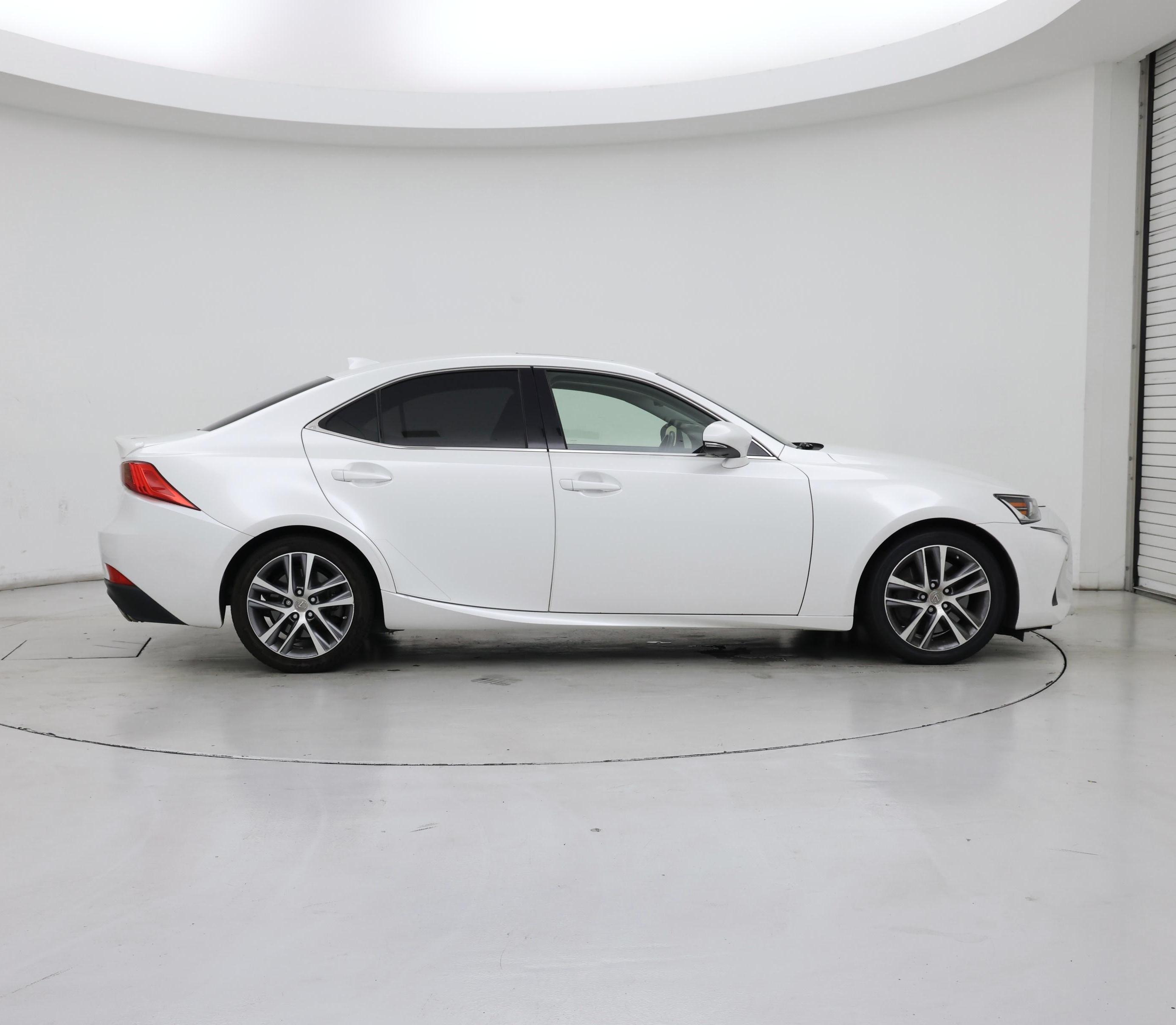 Thumbnail: 2019 Lexus IS - 7
