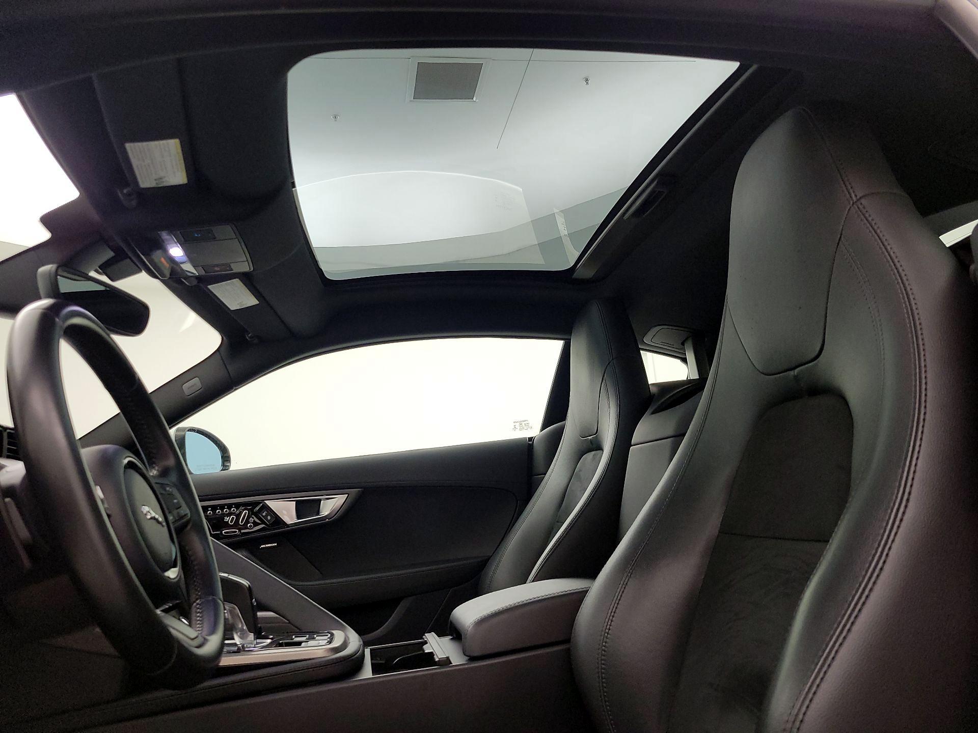 Thumbnail: 2016 Jaguar F-Type - 18