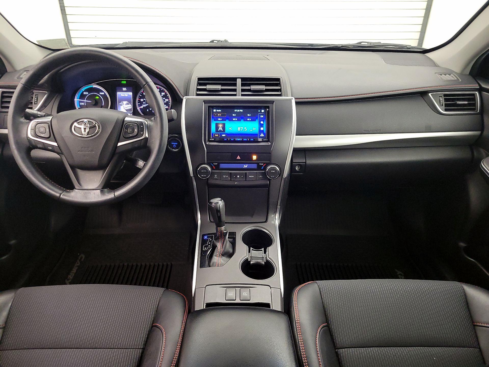 Thumbnail: 2016 Toyota Camry - 9