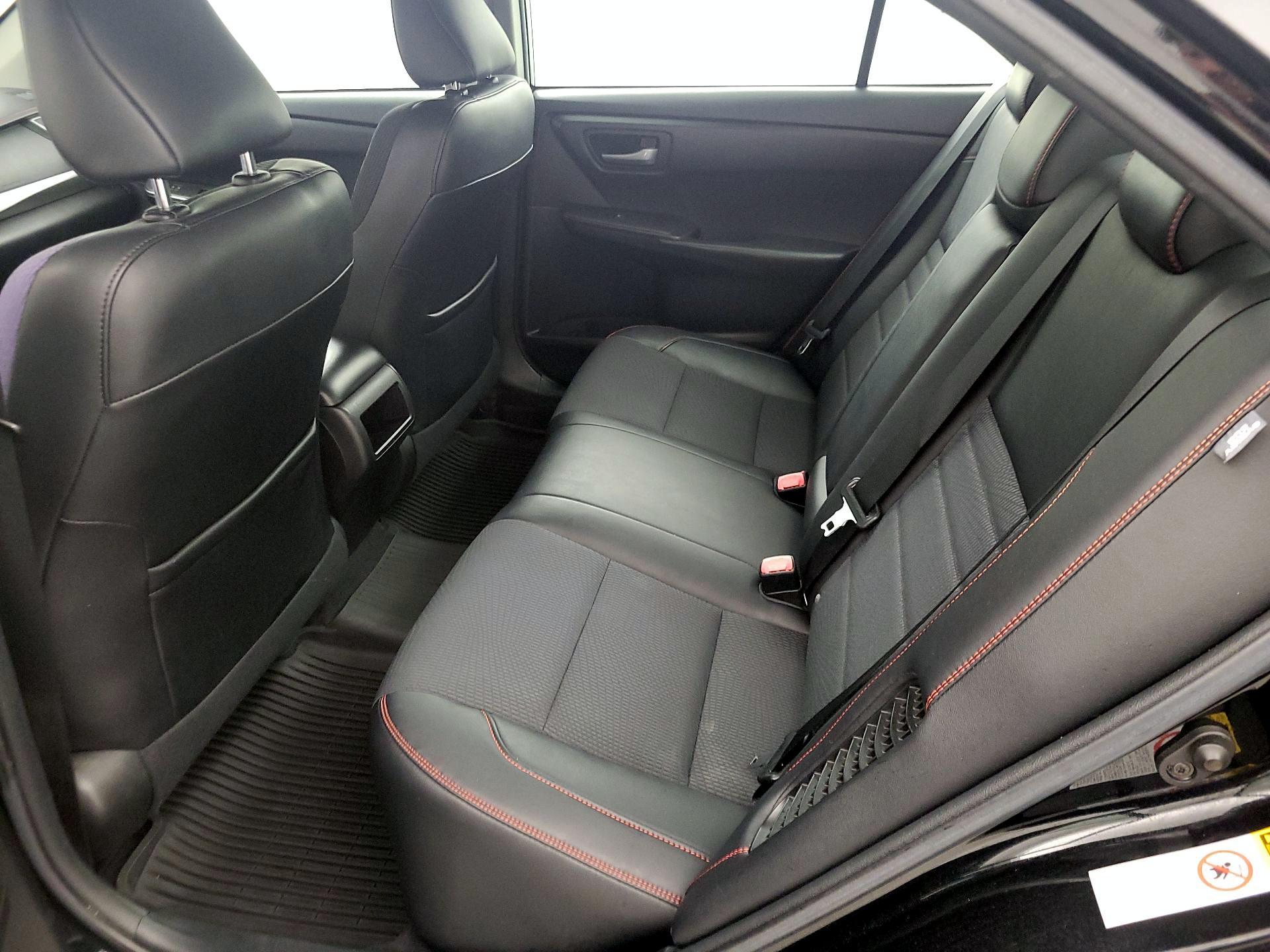 Thumbnail: 2016 Toyota Camry - 19