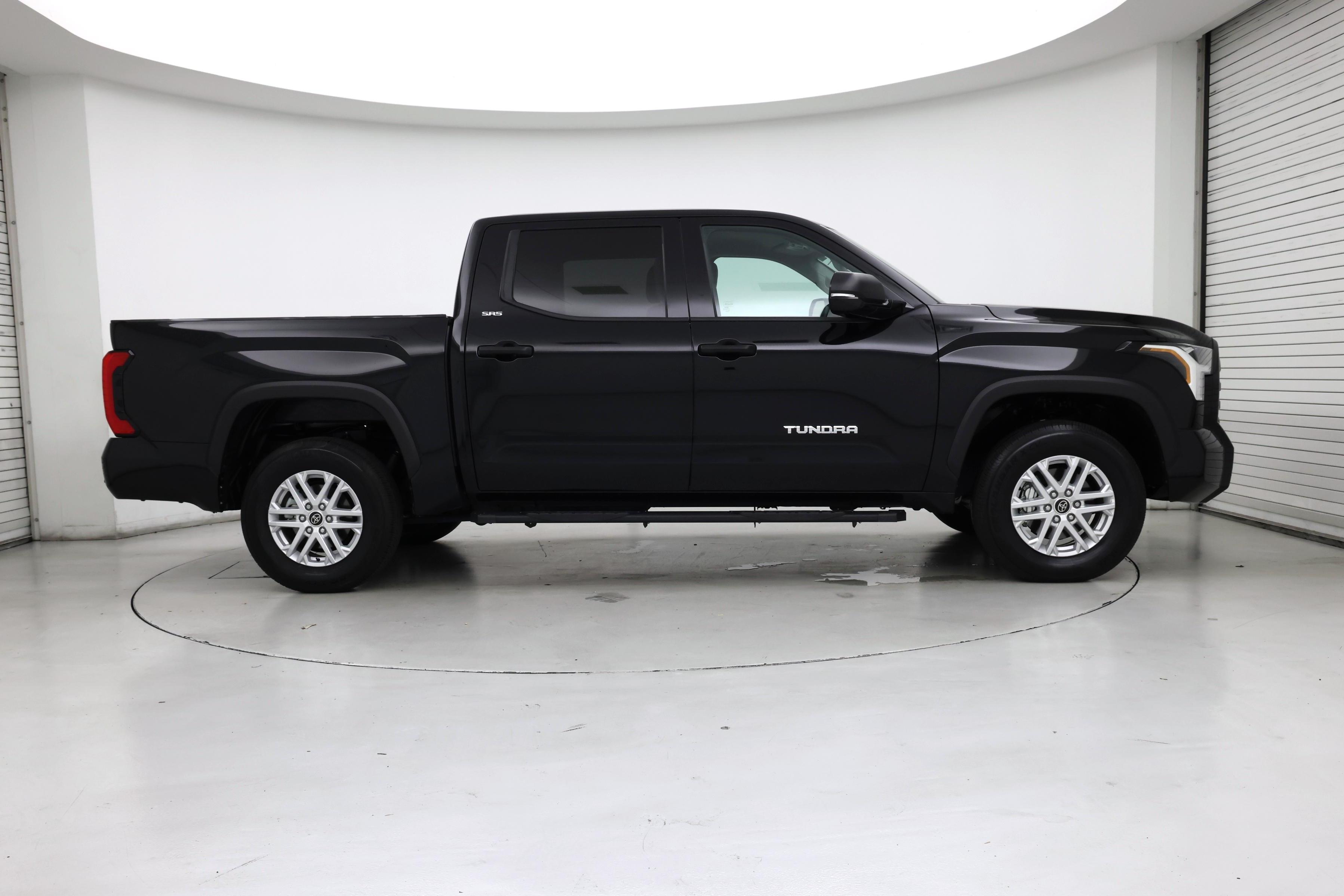 Thumbnail: 2024 Toyota Tundra - 7