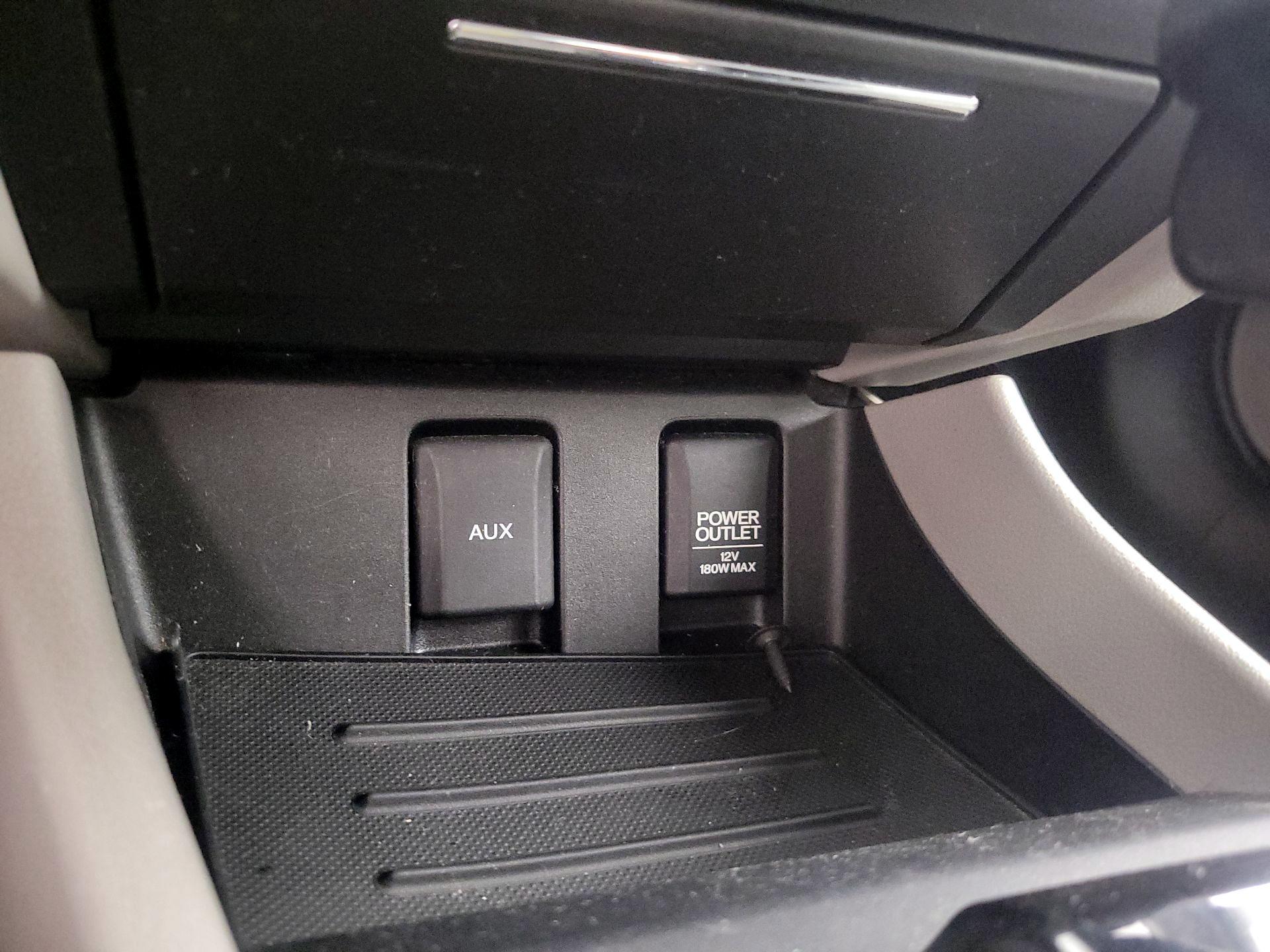 Thumbnail: 2015 Honda Civic - 18