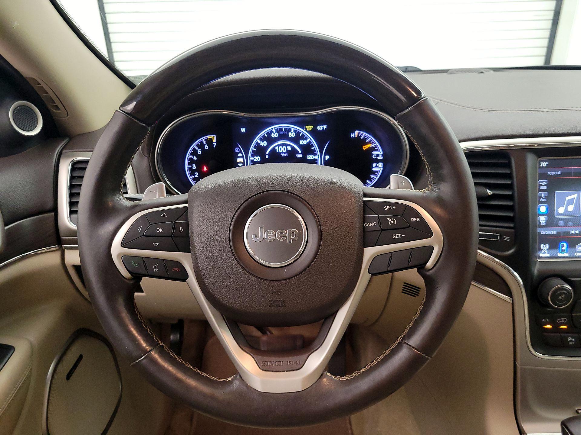 Thumbnail: 2017 Jeep Grand Cherokee - 10
