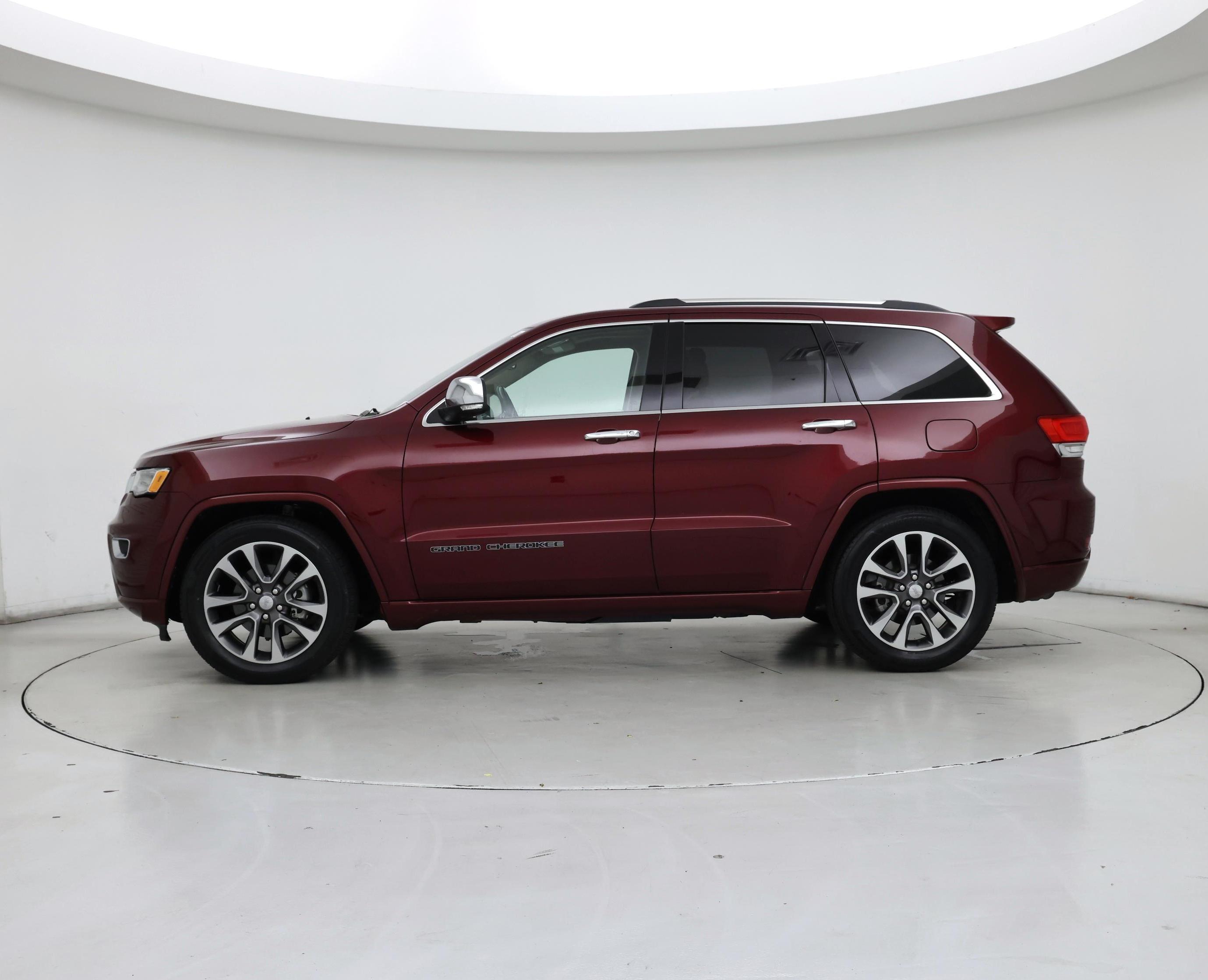 Thumbnail: 2017 Jeep Grand Cherokee - 3
