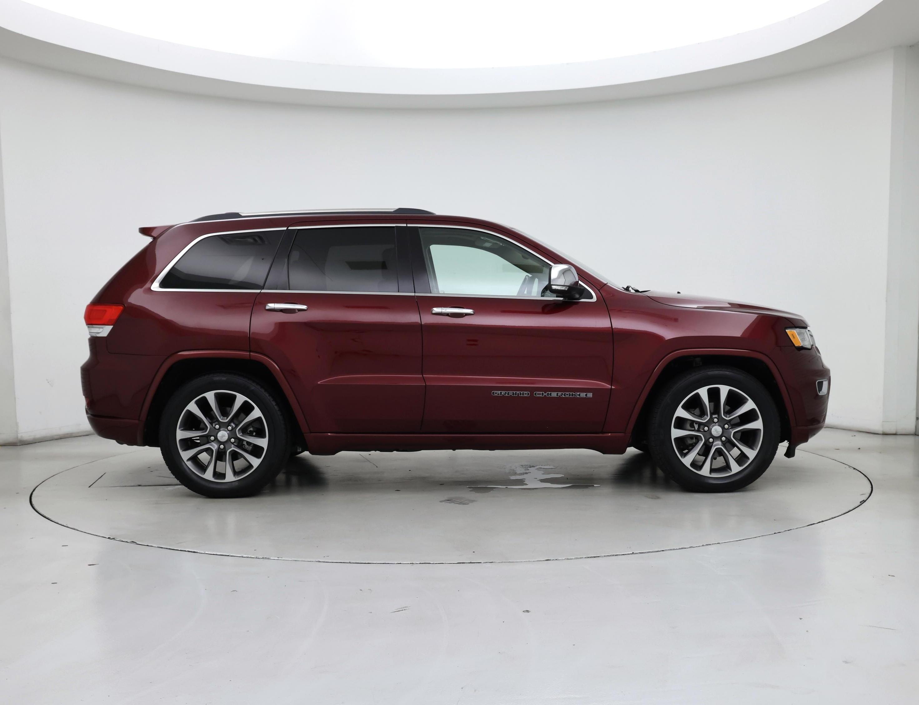 Thumbnail: 2017 Jeep Grand Cherokee - 7