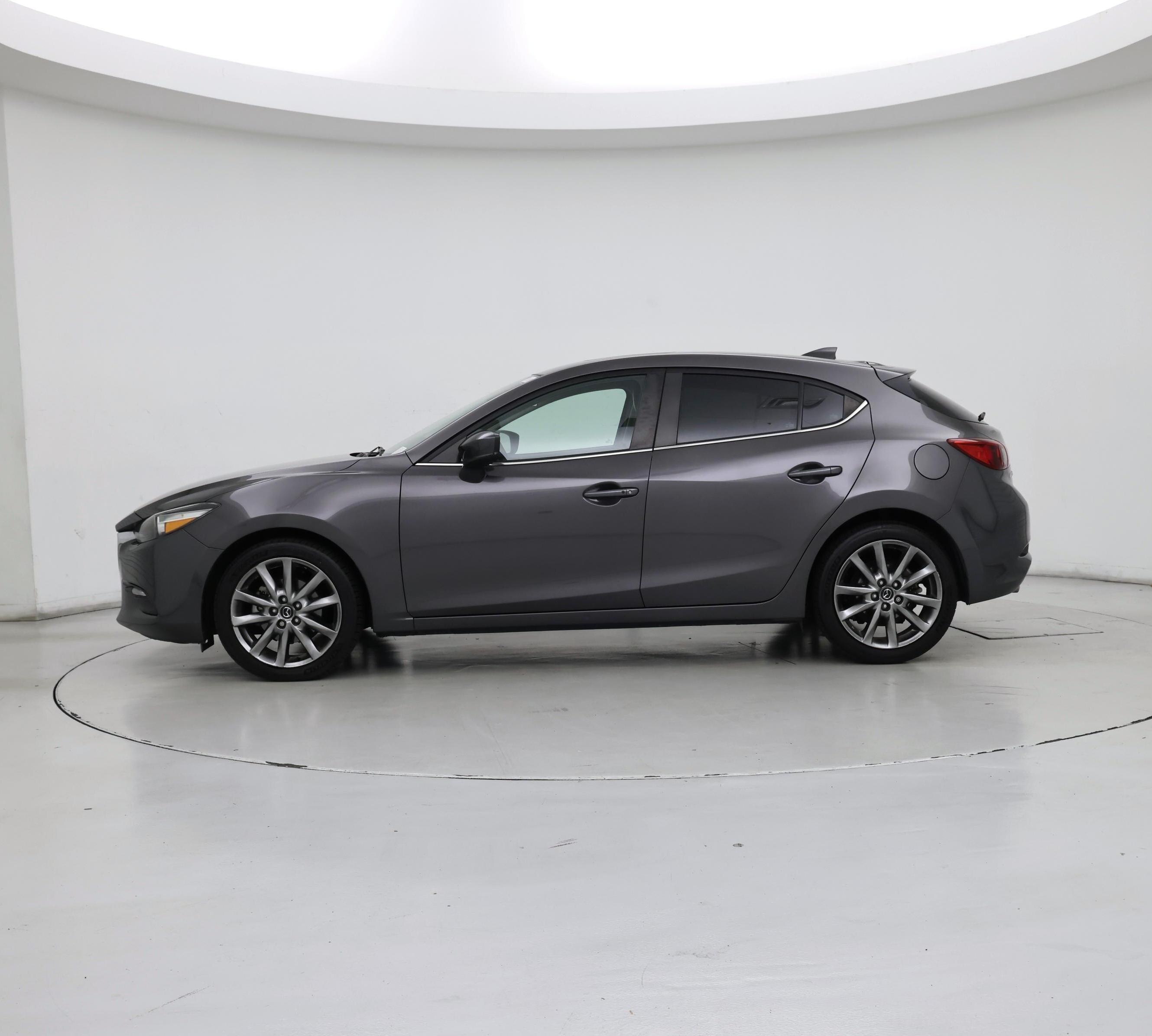Thumbnail: 2018 Mazda Mazda3 - 3