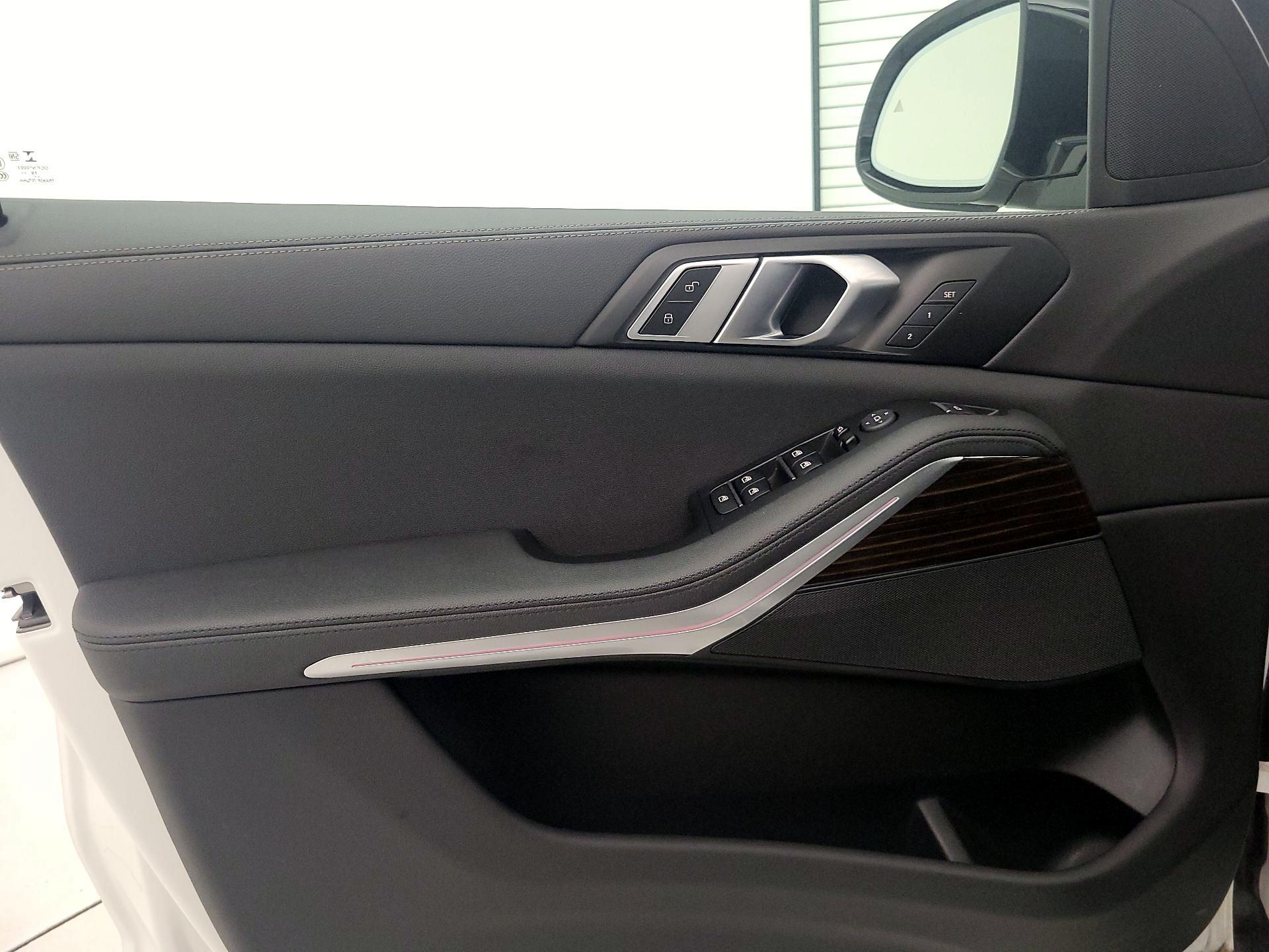 Thumbnail: 2020 BMW X5 - 12