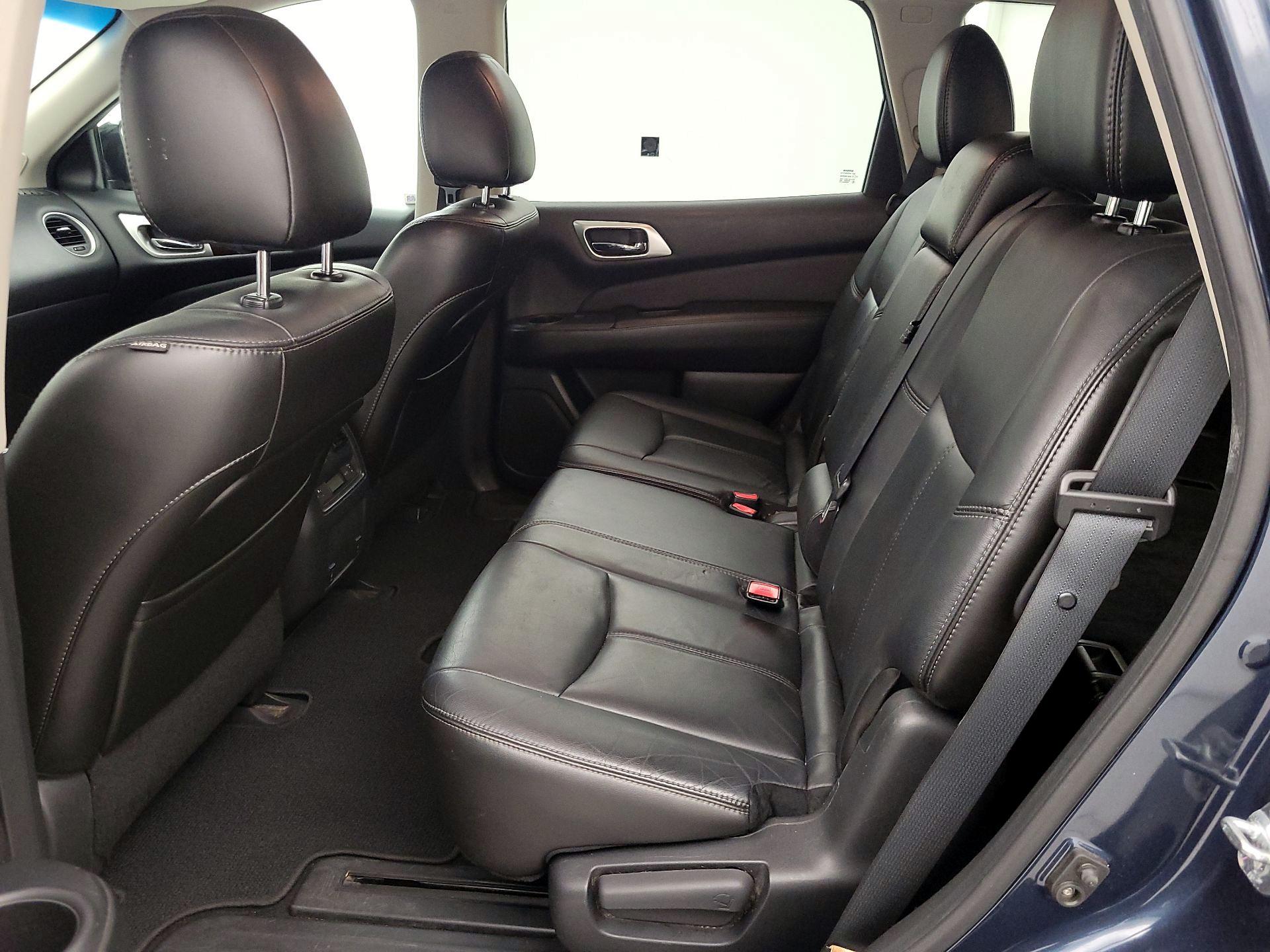 Thumbnail: 2014 Nissan Pathfinder - 20