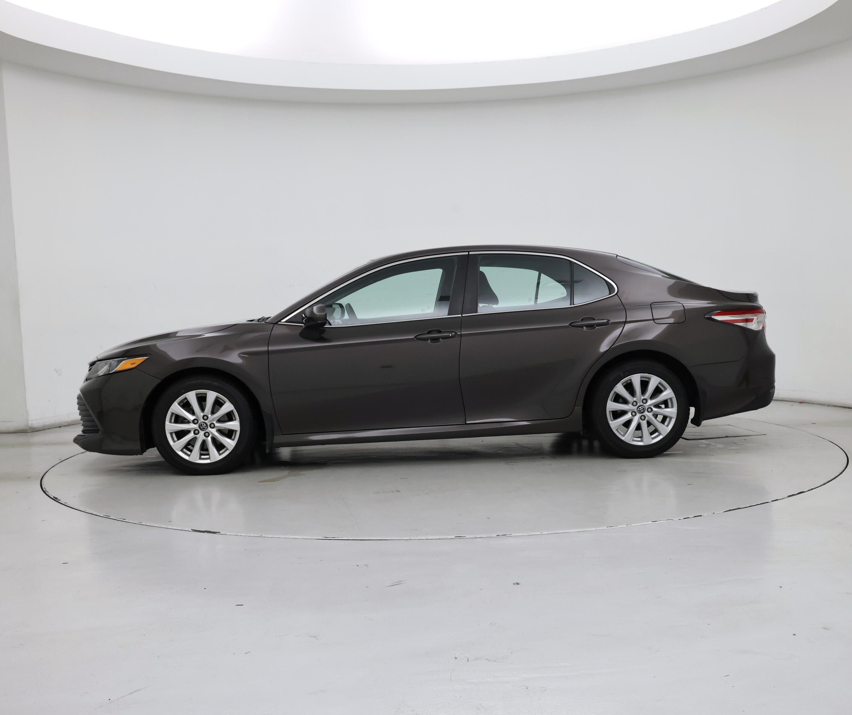 Thumbnail: 2018 Toyota Camry - 3