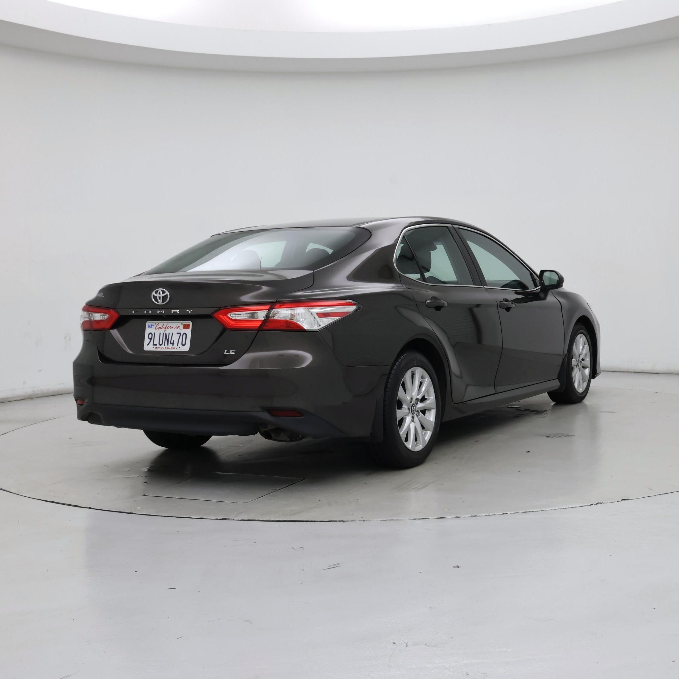 Thumbnail: 2018 Toyota Camry - 8