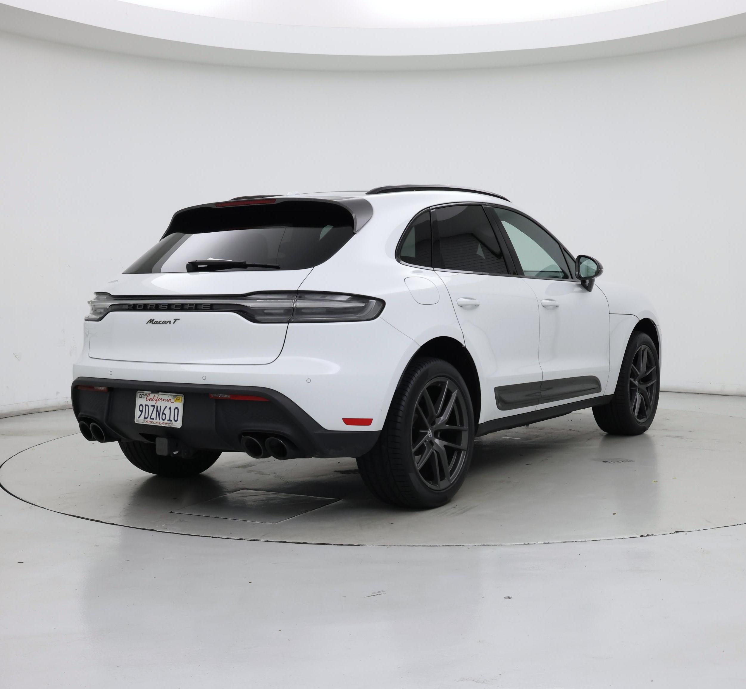 Thumbnail: 2023 Porsche Macan - 8