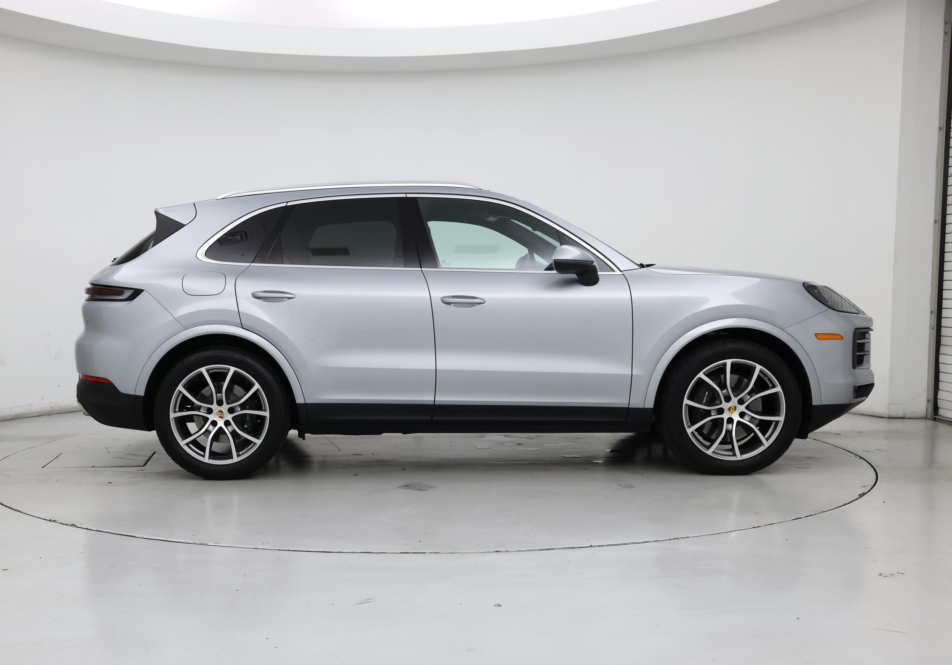 Thumbnail: 2024 Porsche Cayenne - 7