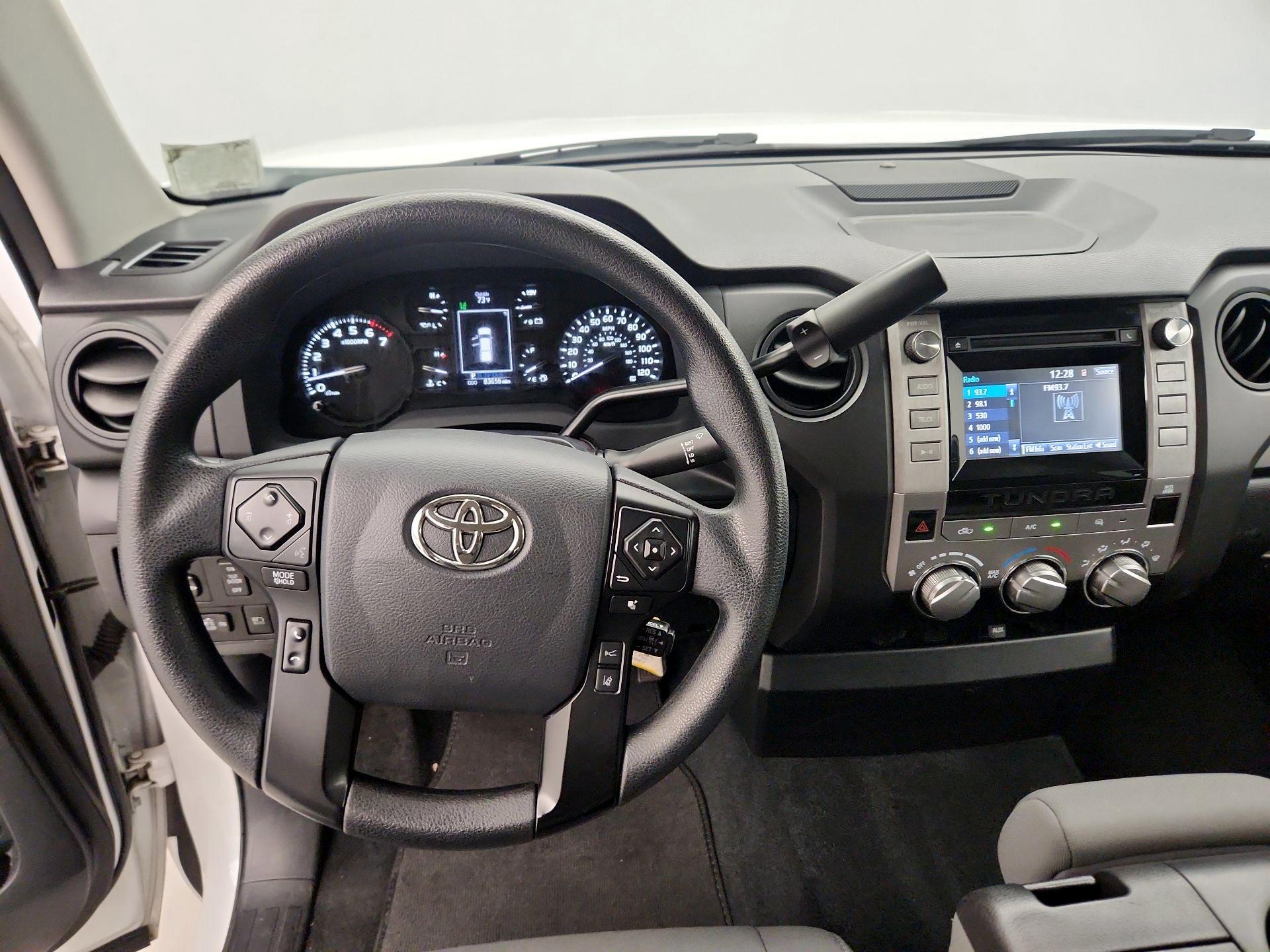 Thumbnail: 2018 Toyota Tundra - 10