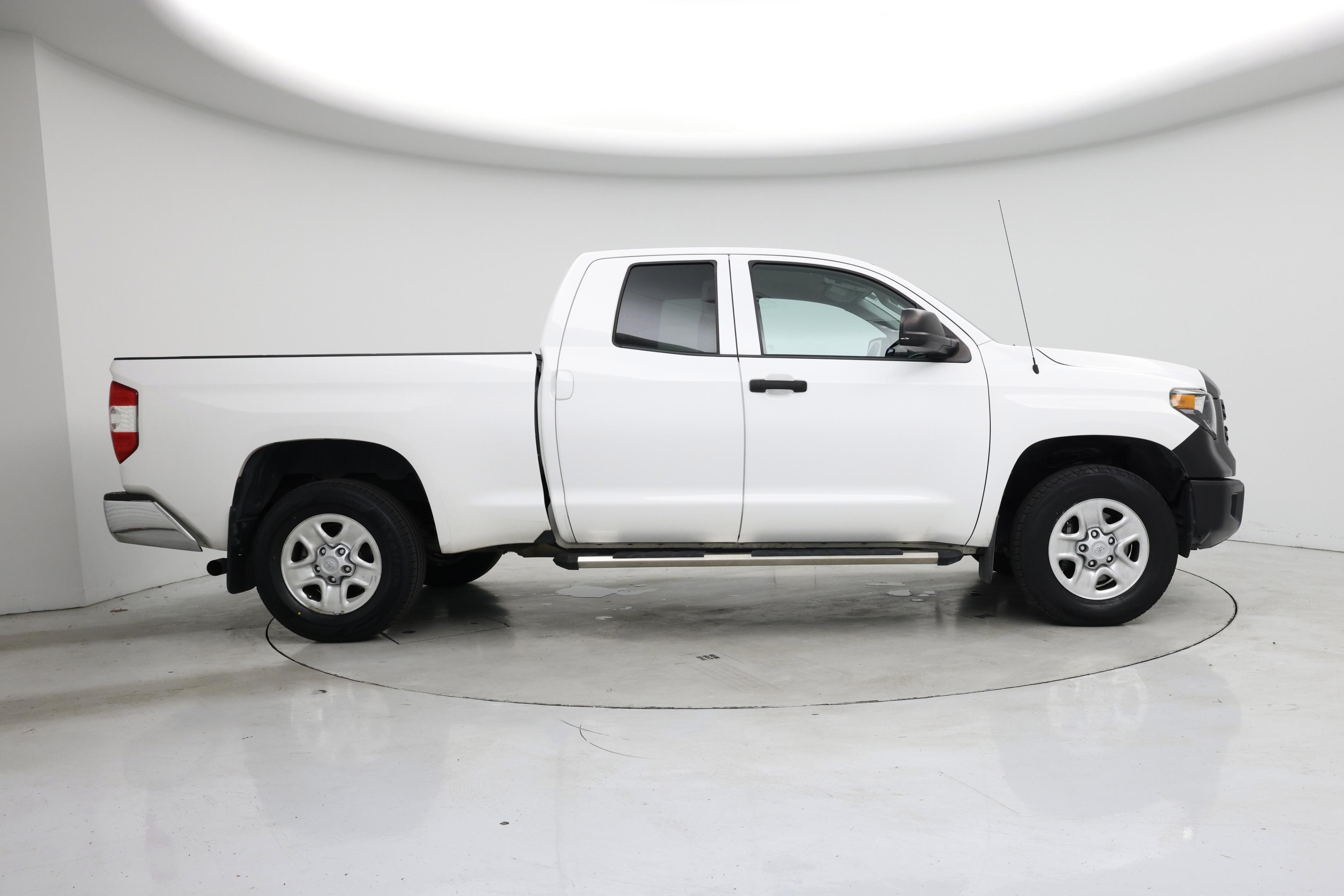 Thumbnail: 2018 Toyota Tundra - 7