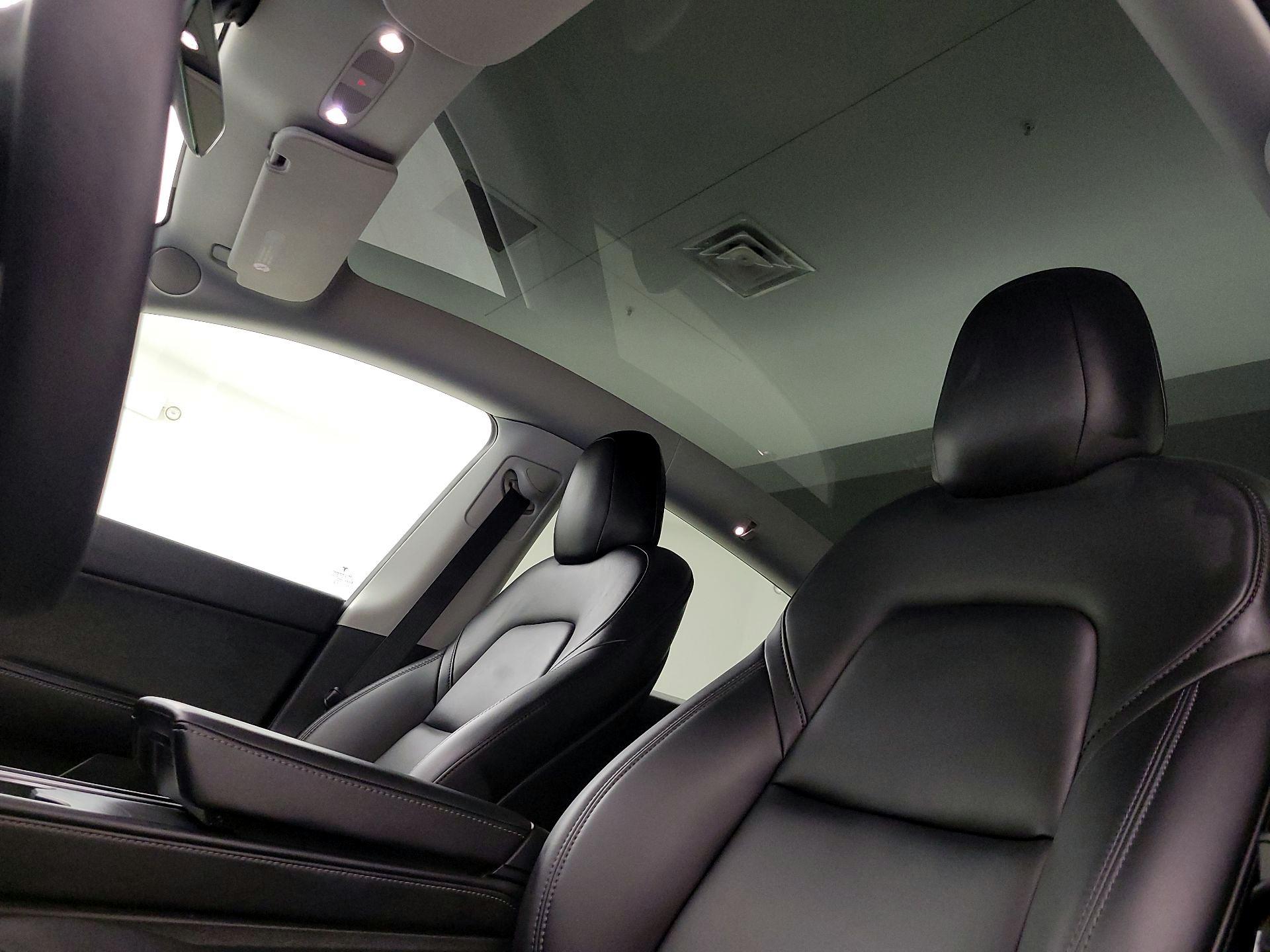 Thumbnail: 2021 Tesla Model Y - 18