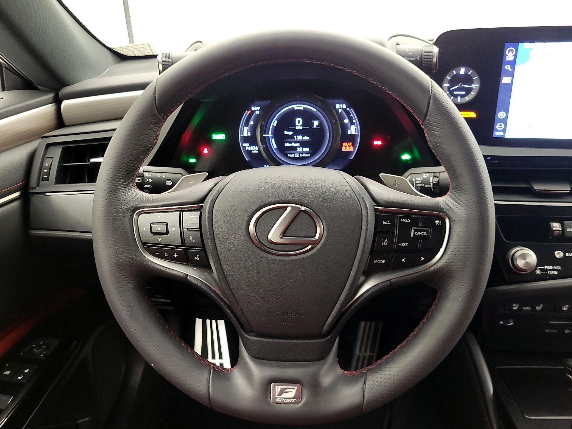 Thumbnail: 2022 Lexus ES - 10