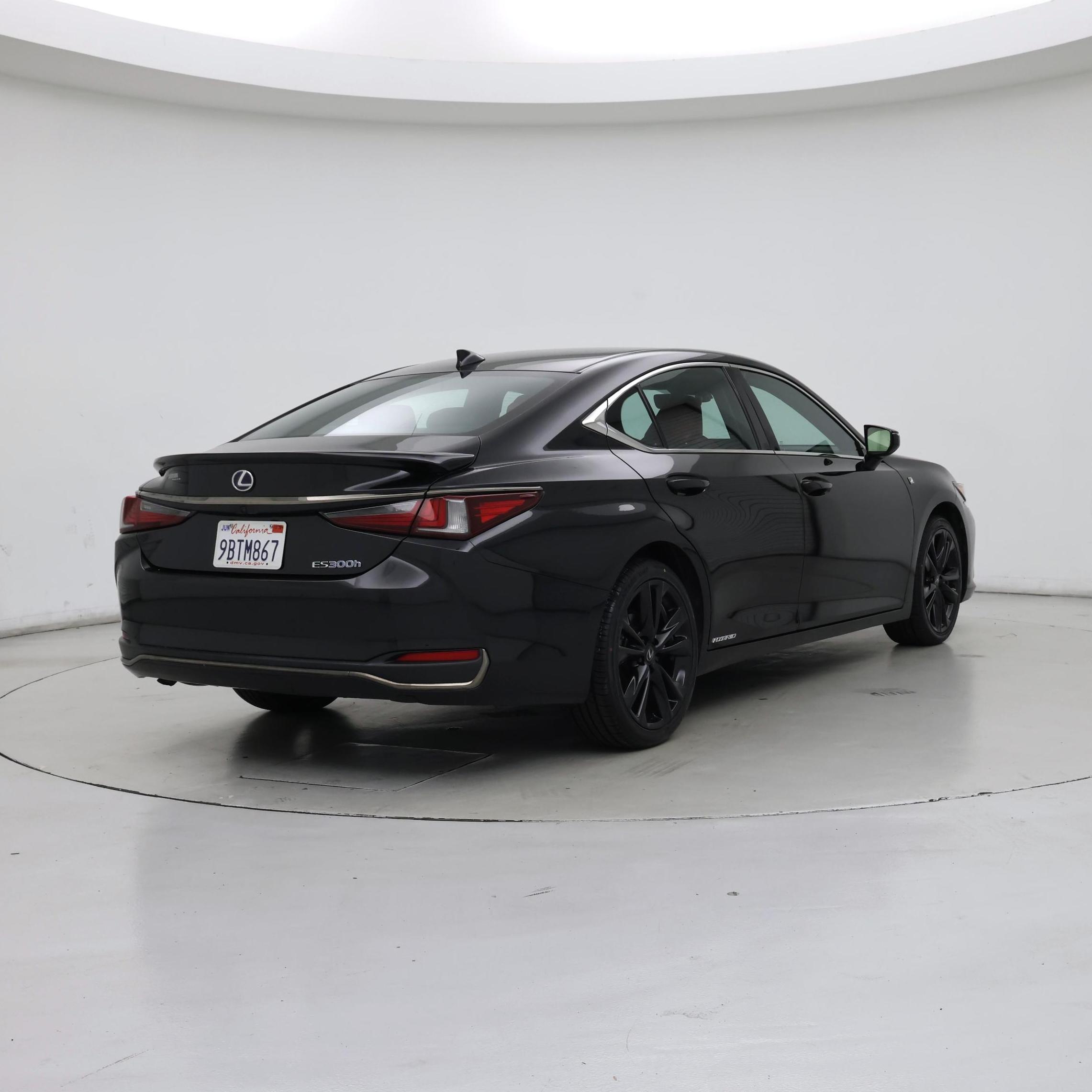 Thumbnail: 2022 Lexus ES - 8