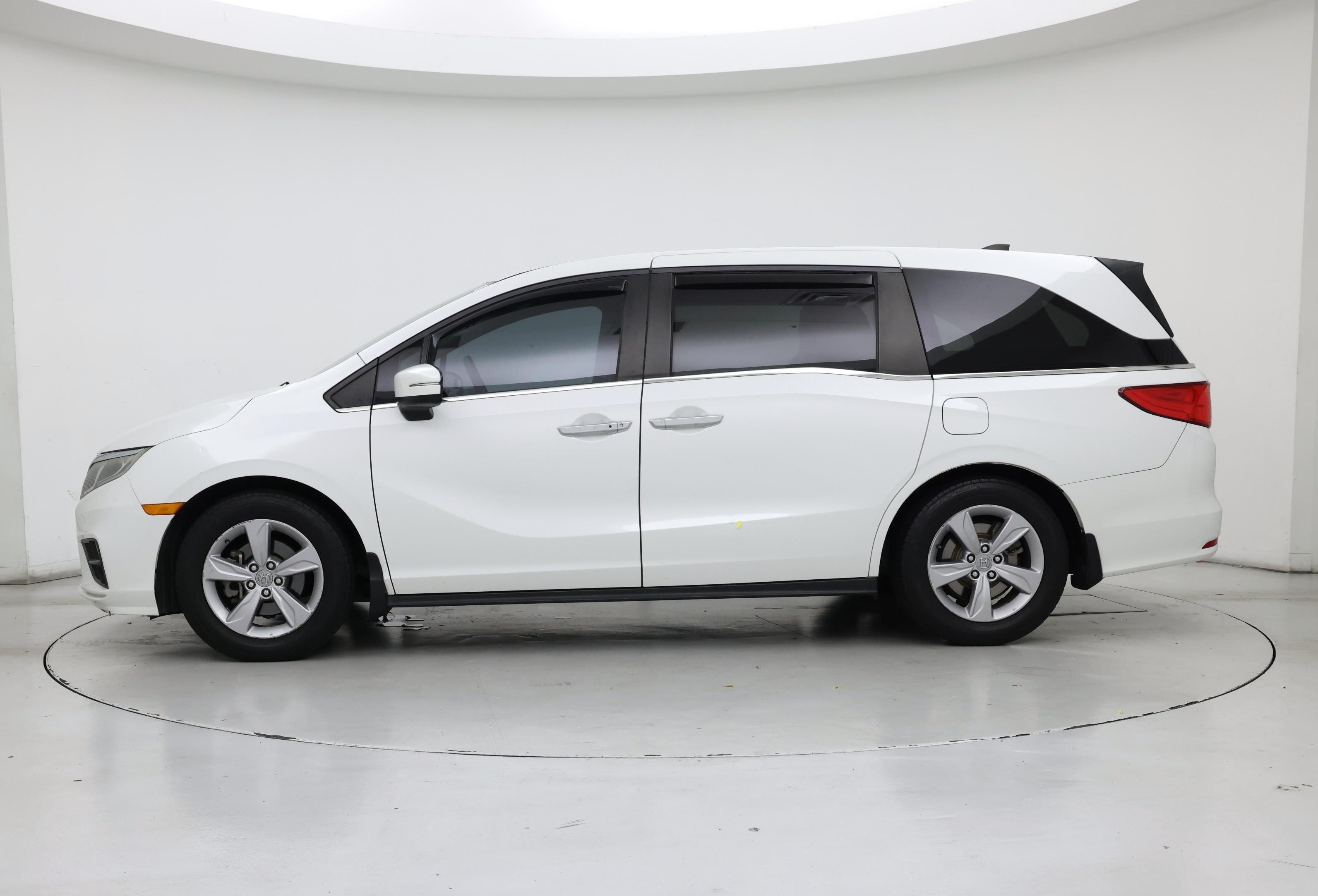 Thumbnail: 2020 Honda Odyssey - 3