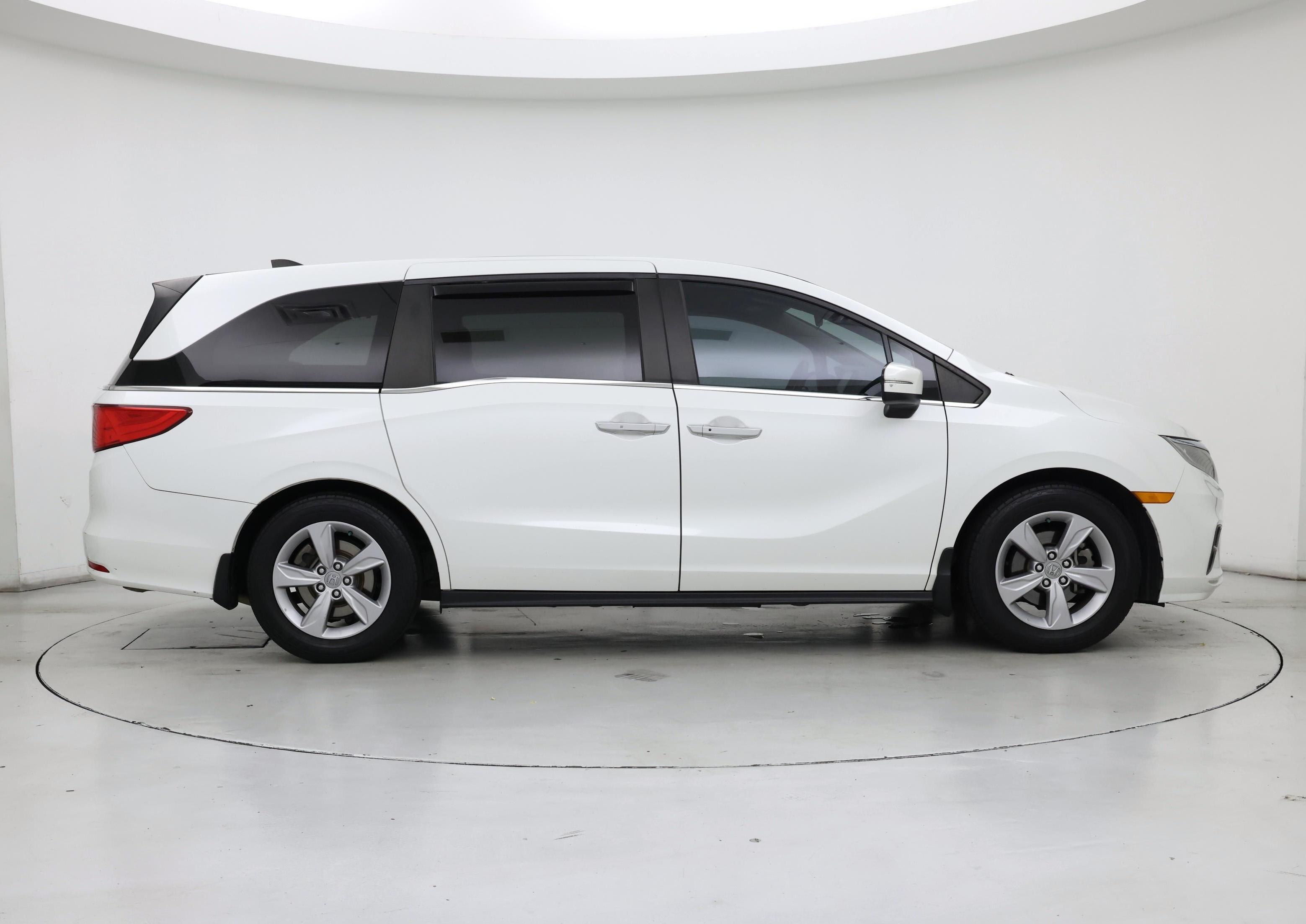 Thumbnail: 2020 Honda Odyssey - 7