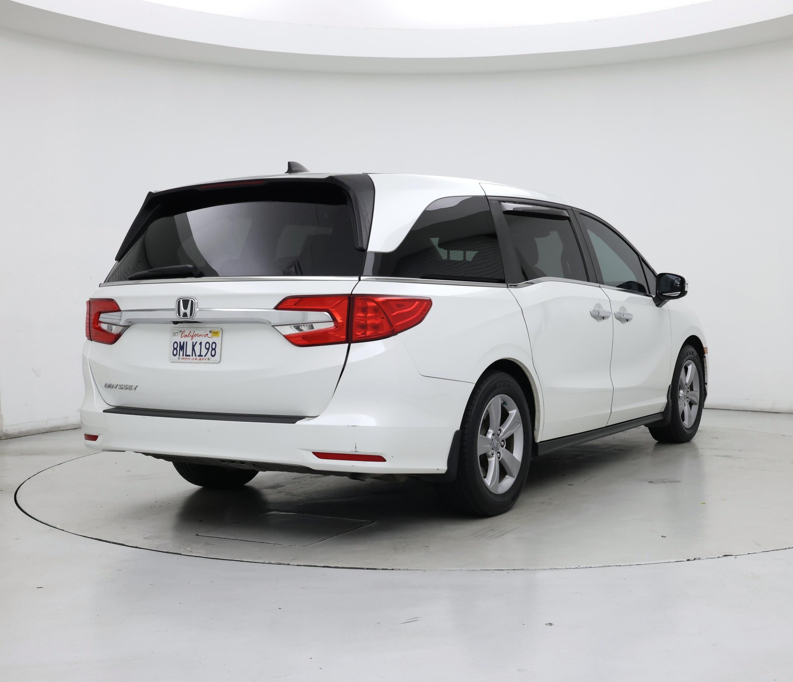 Thumbnail: 2020 Honda Odyssey - 8