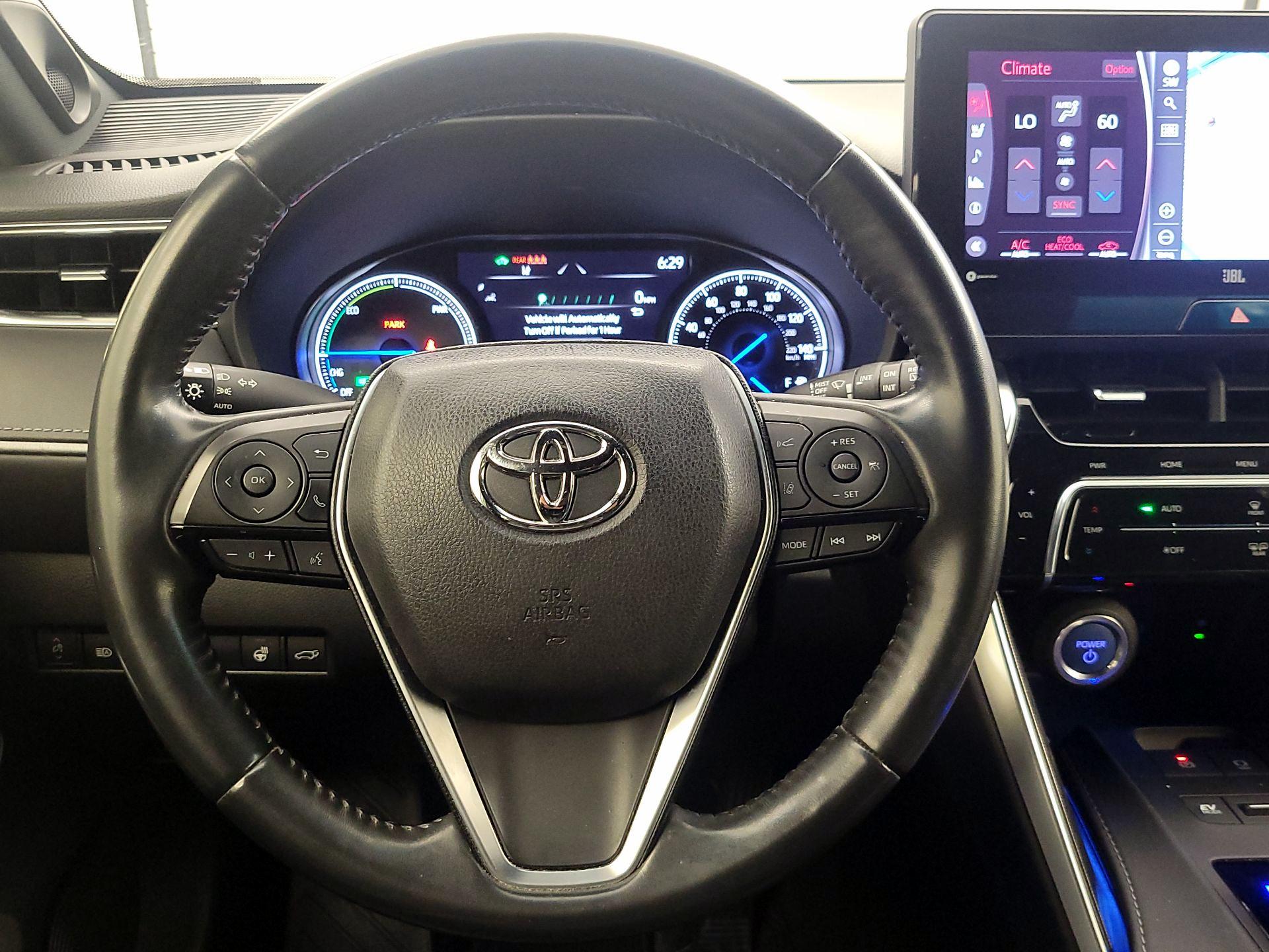 Thumbnail: 2021 Toyota Venza - 10