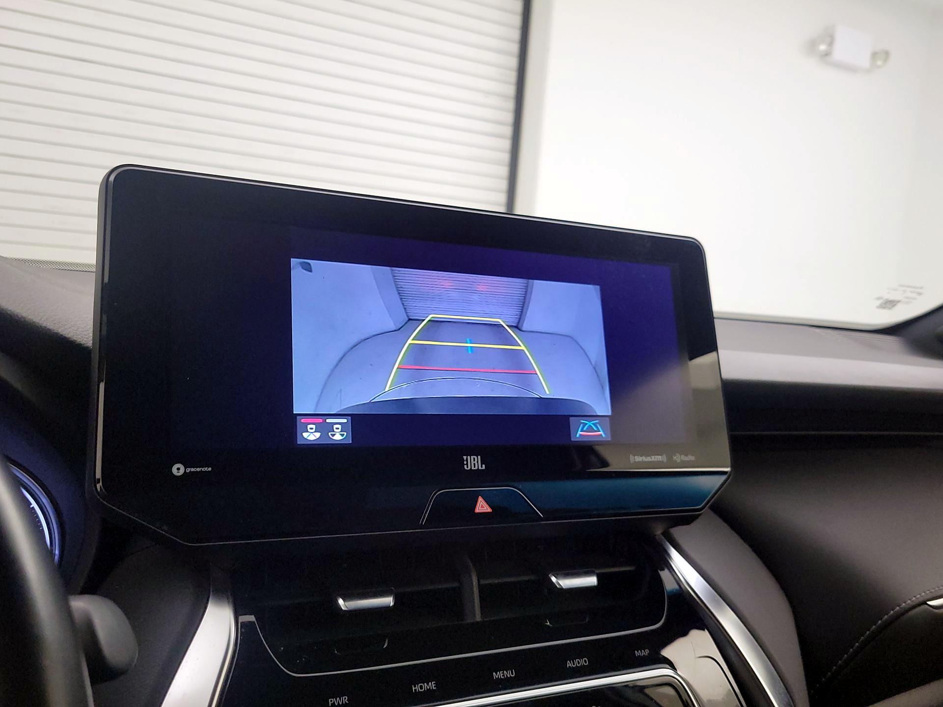 Thumbnail: 2021 Toyota Venza - 15