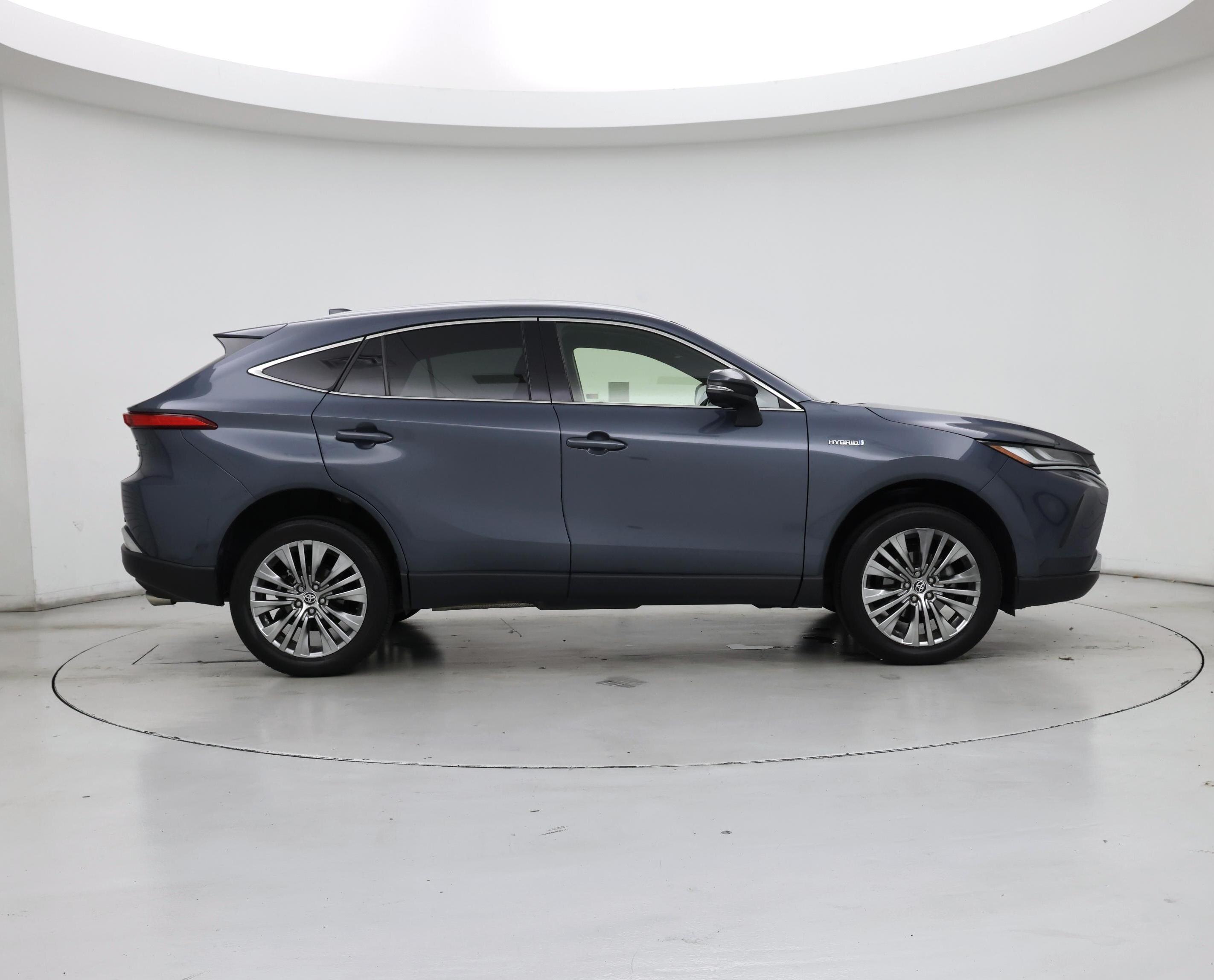Thumbnail: 2021 Toyota Venza - 7