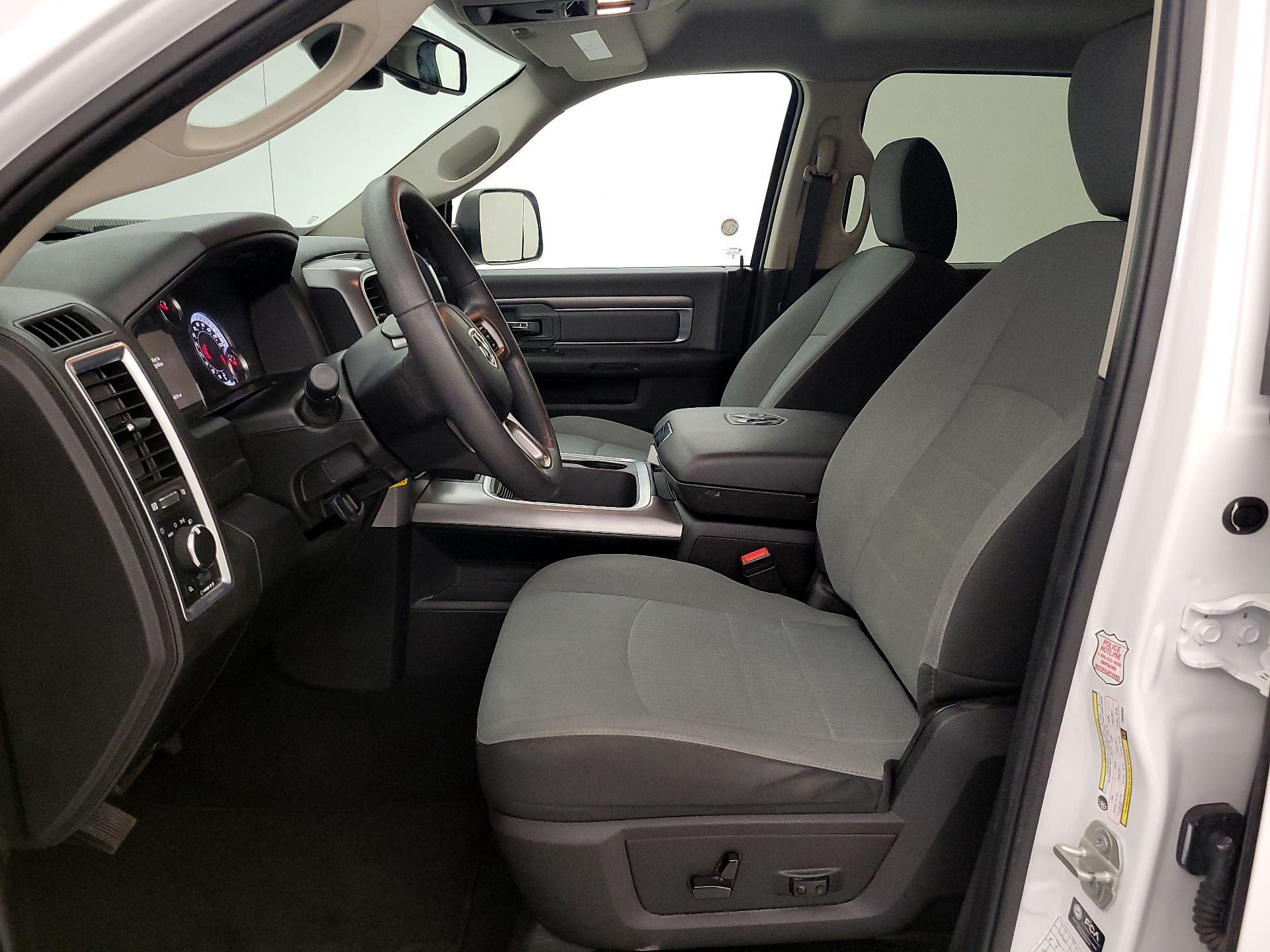 Thumbnail: 2023 RAM 1500 Classic - 11