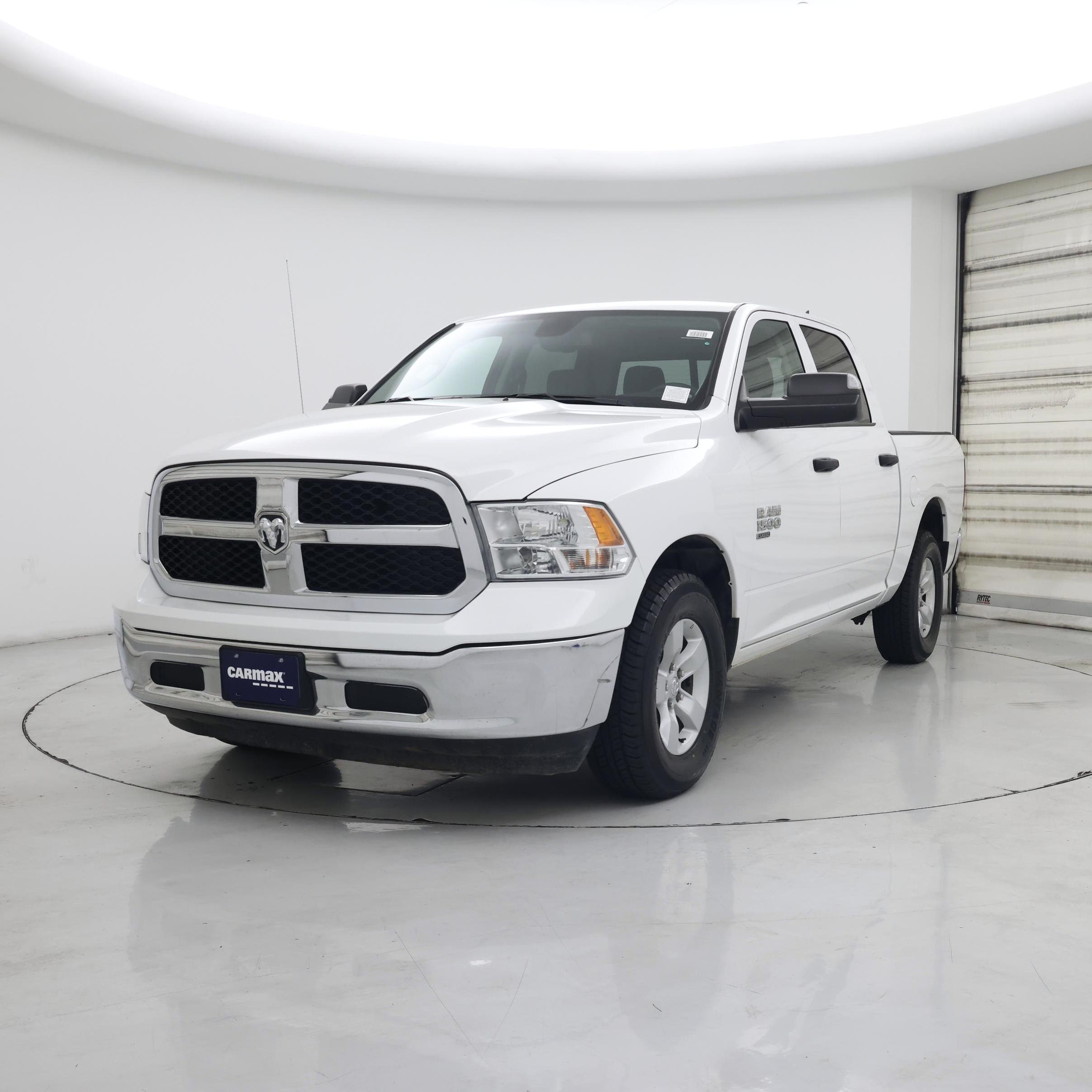 Thumbnail: 2023 RAM 1500 Classic - 4