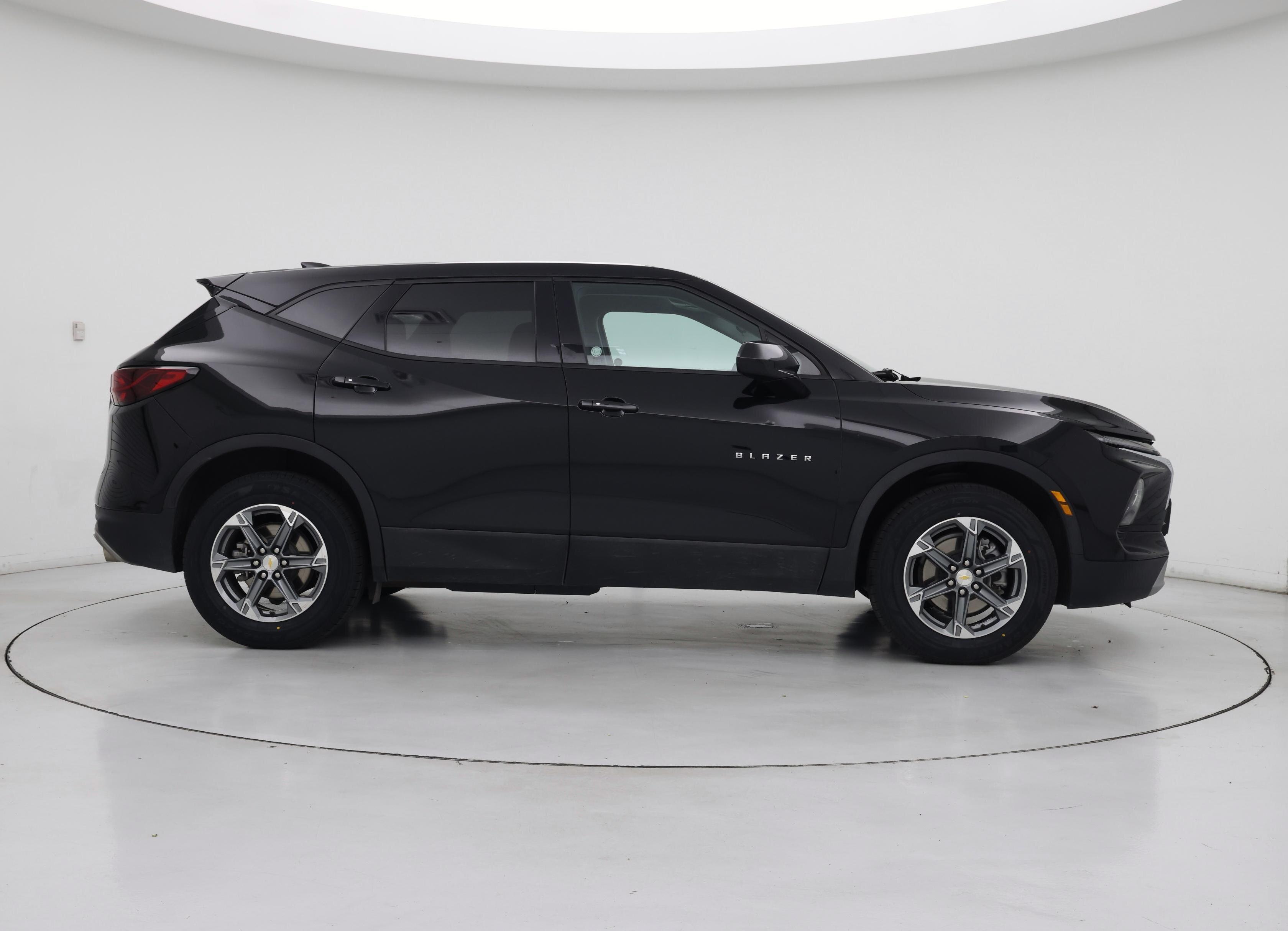 Thumbnail: 2023 Chevrolet Blazer - 7