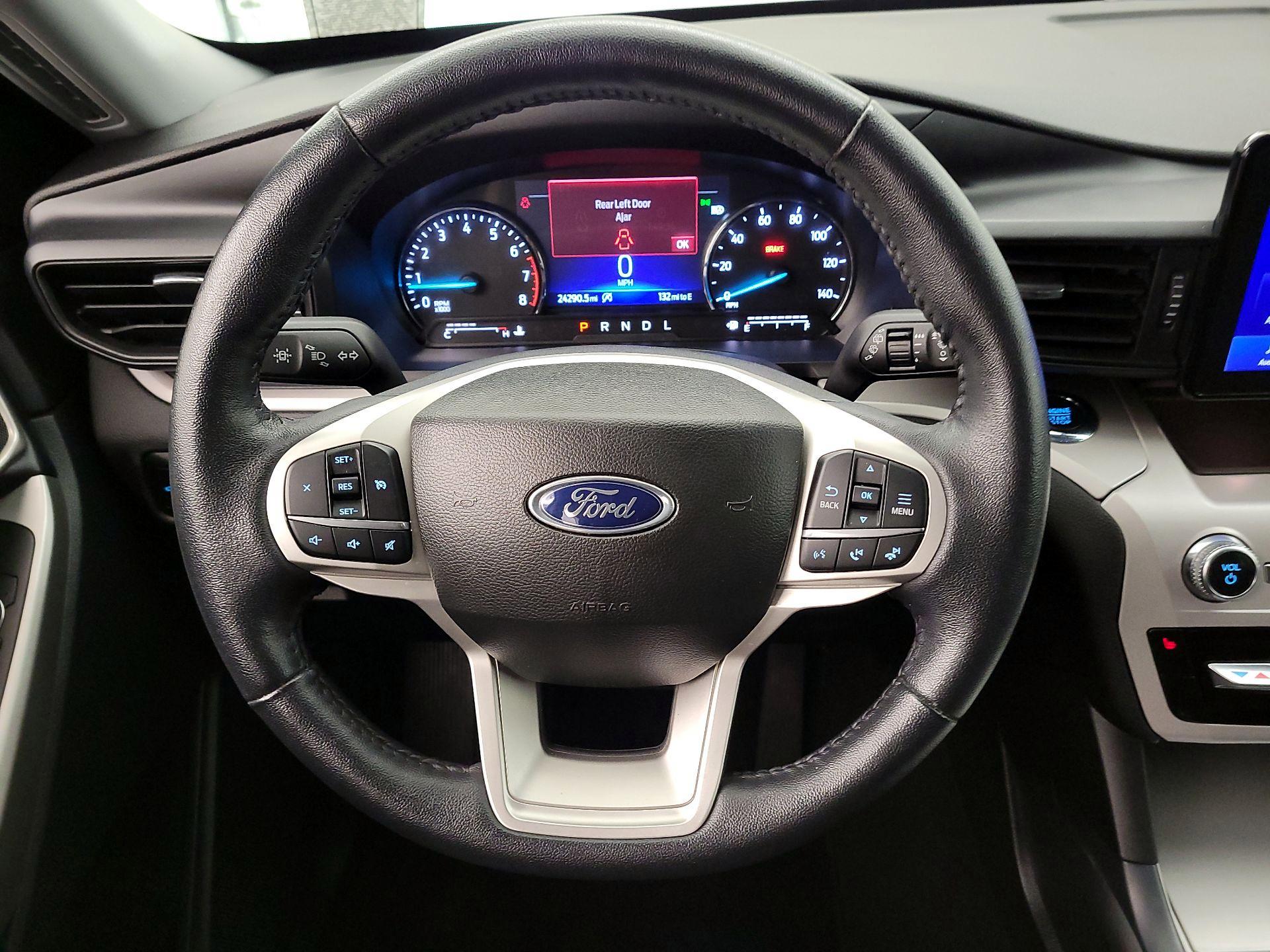 Thumbnail: 2023 Ford Explorer - 10