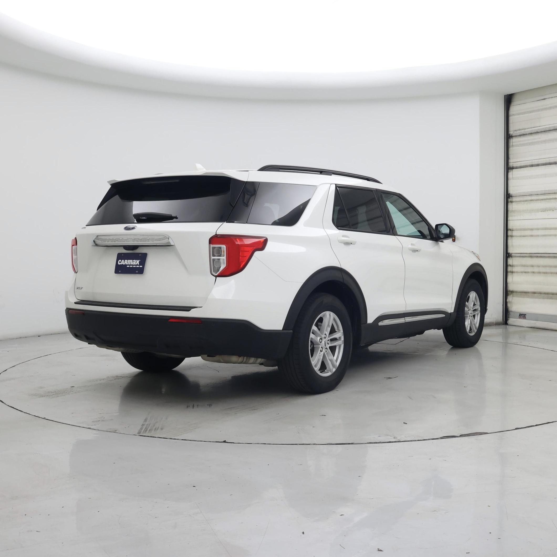 Thumbnail: 2023 Ford Explorer - 8