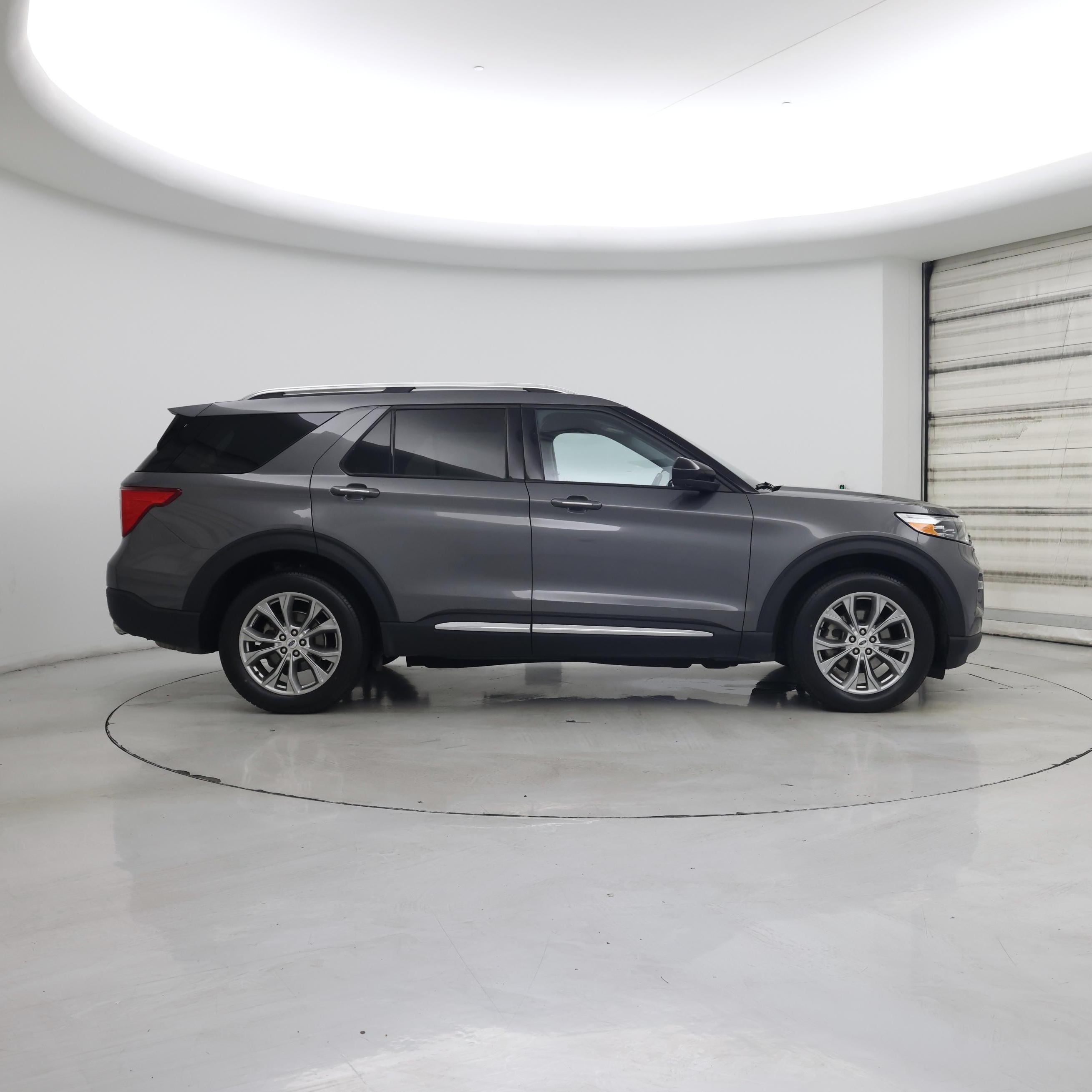 Thumbnail: 2023 Ford Explorer - 7