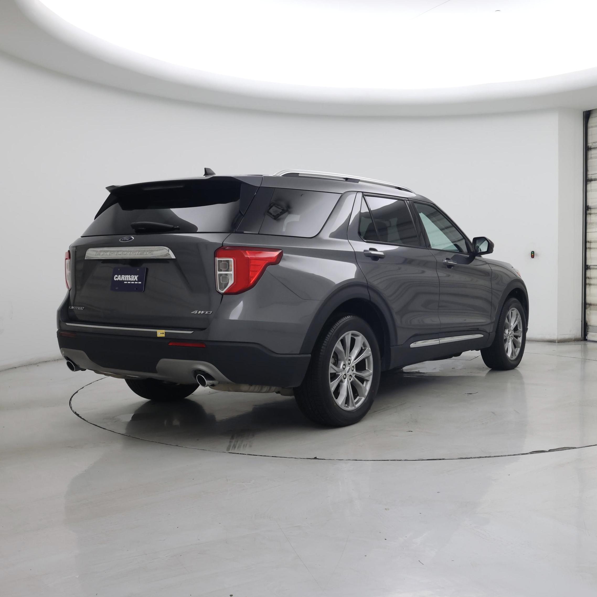Thumbnail: 2023 Ford Explorer - 8