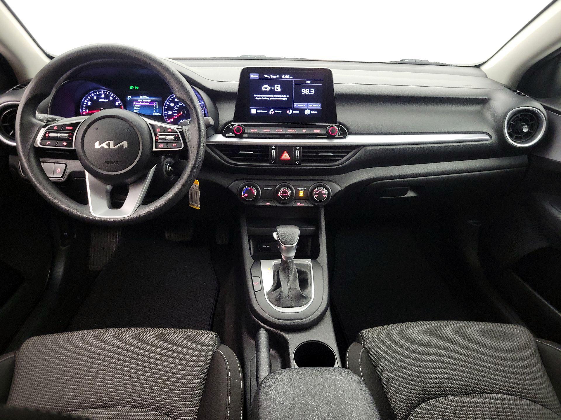 Thumbnail: 2023 Kia Forte - 9