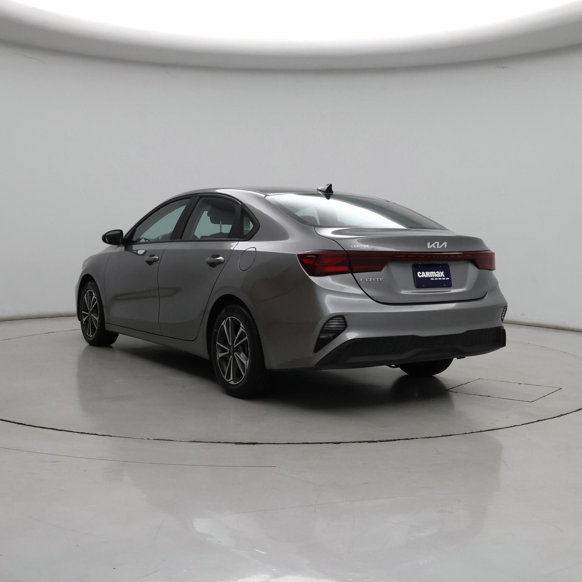 Thumbnail: 2023 Kia Forte - 2