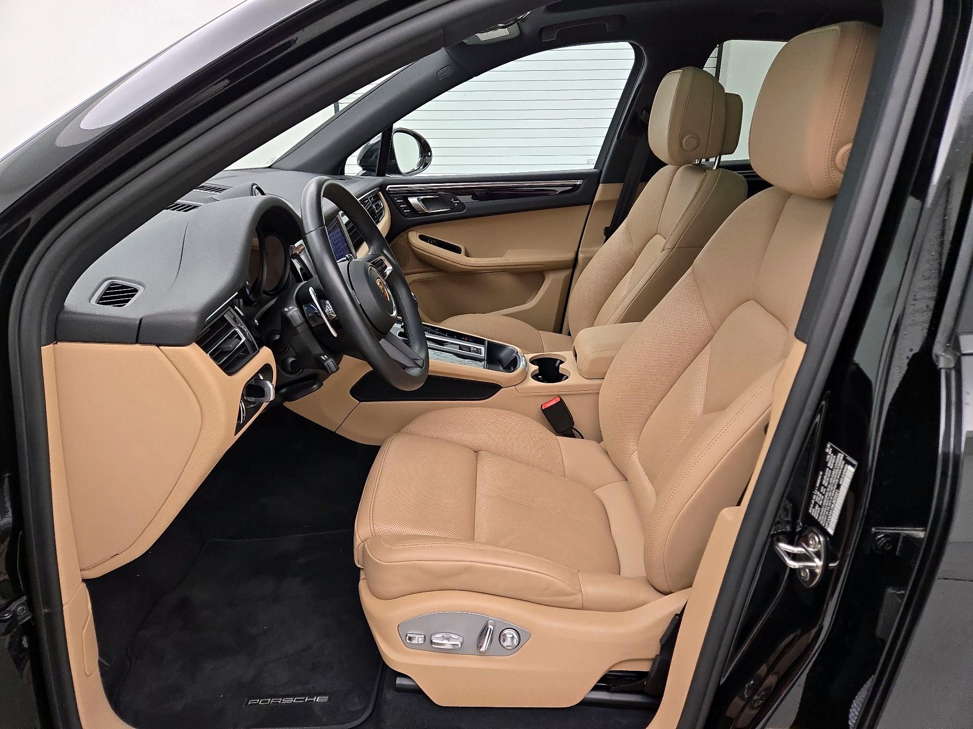 Thumbnail: 2022 Porsche Macan - 11