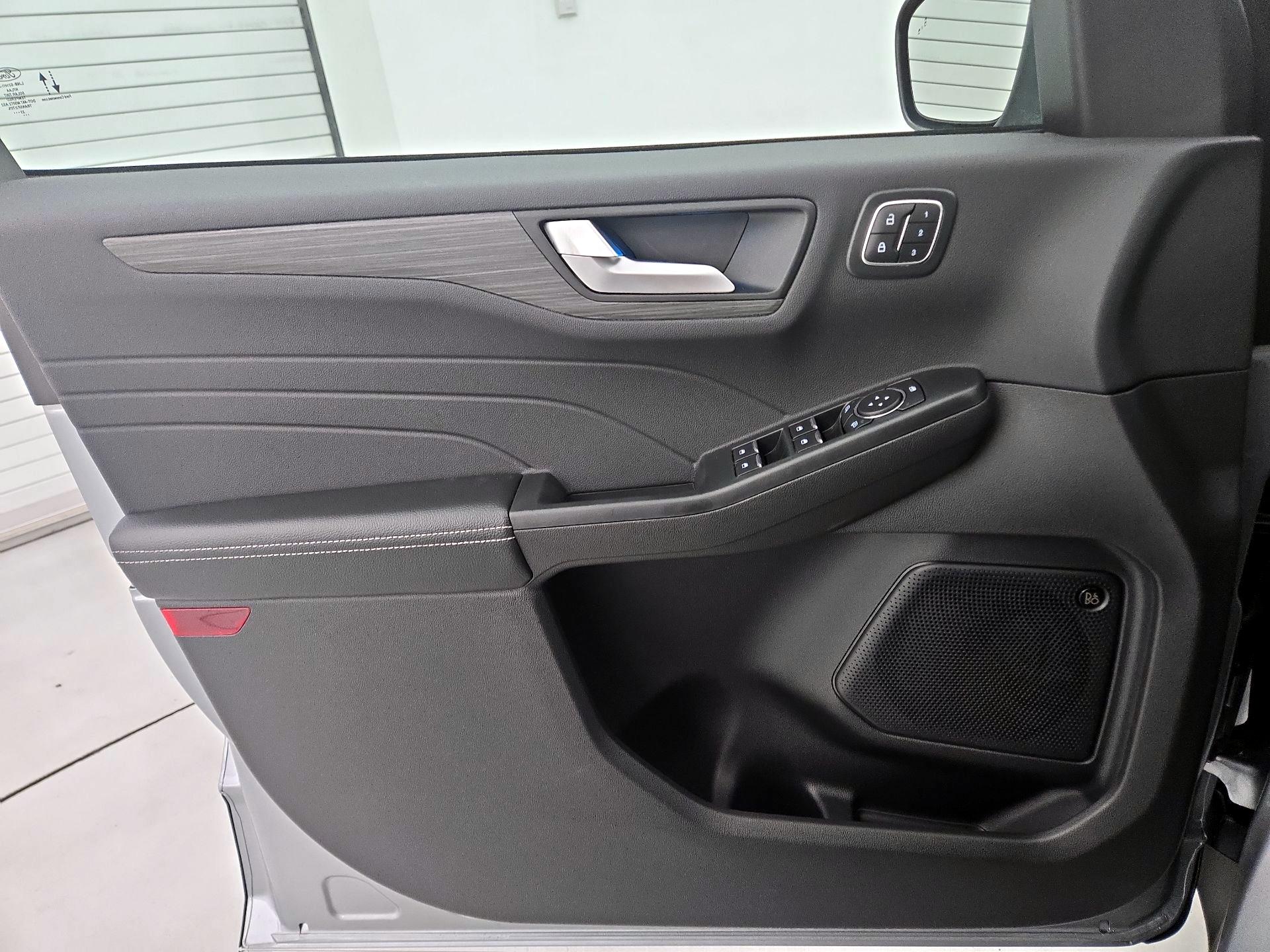 Thumbnail: 2023 Ford Escape - 12
